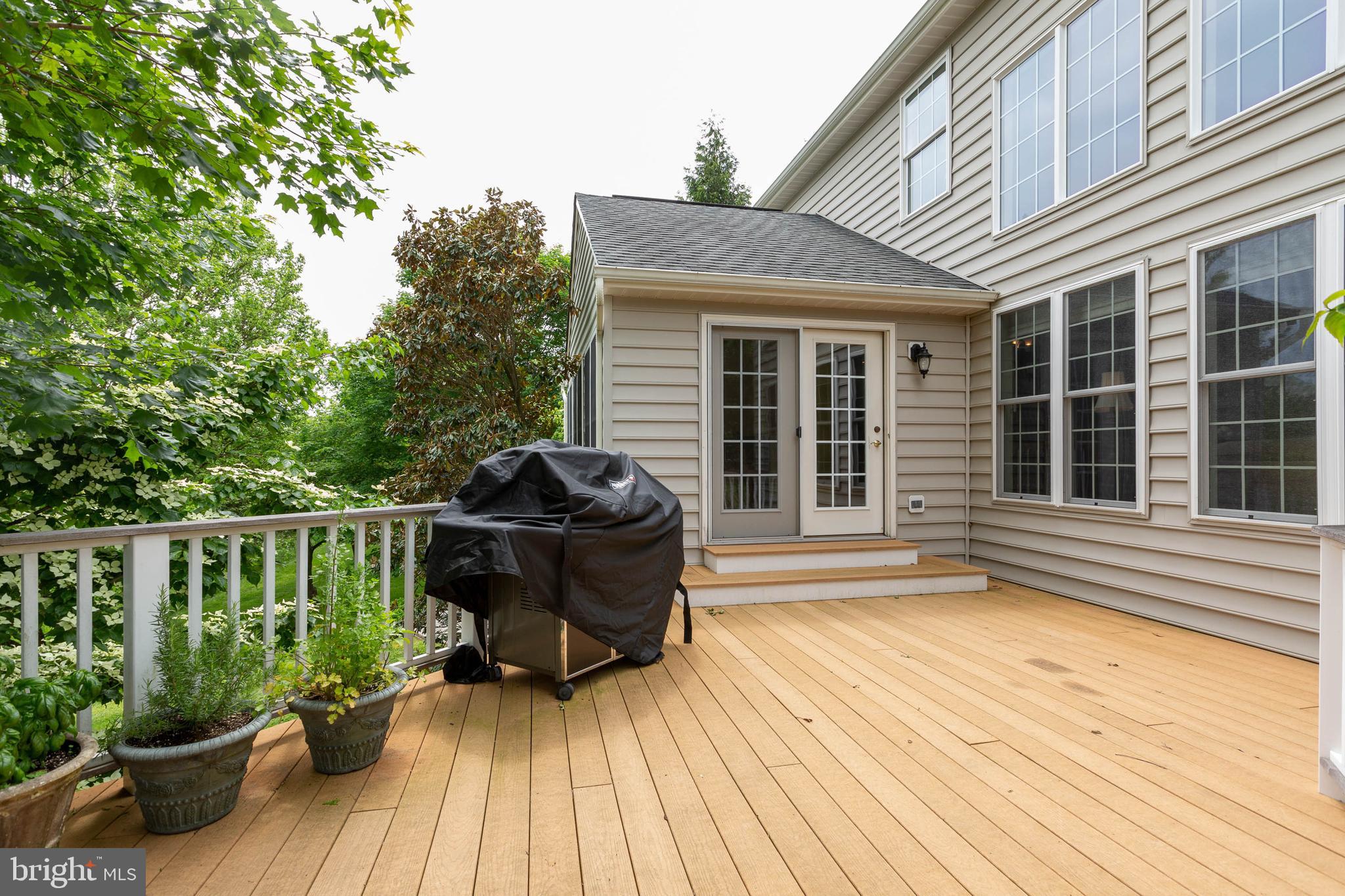 HIGHLAND VIEW ESTATES - Residential