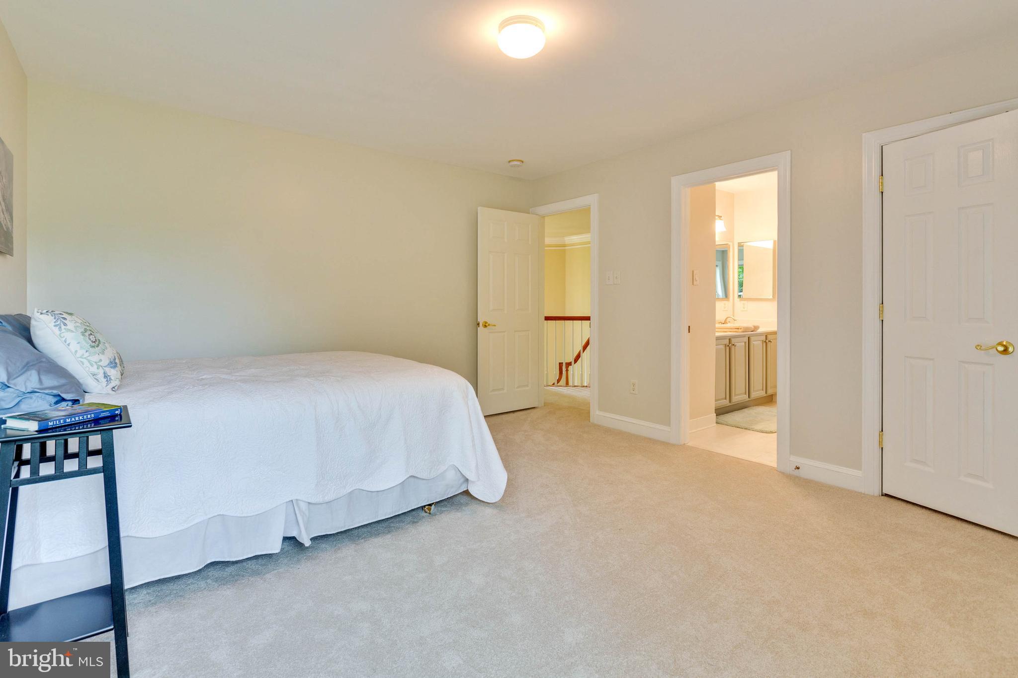 HIGHLAND VIEW ESTATES - Residential