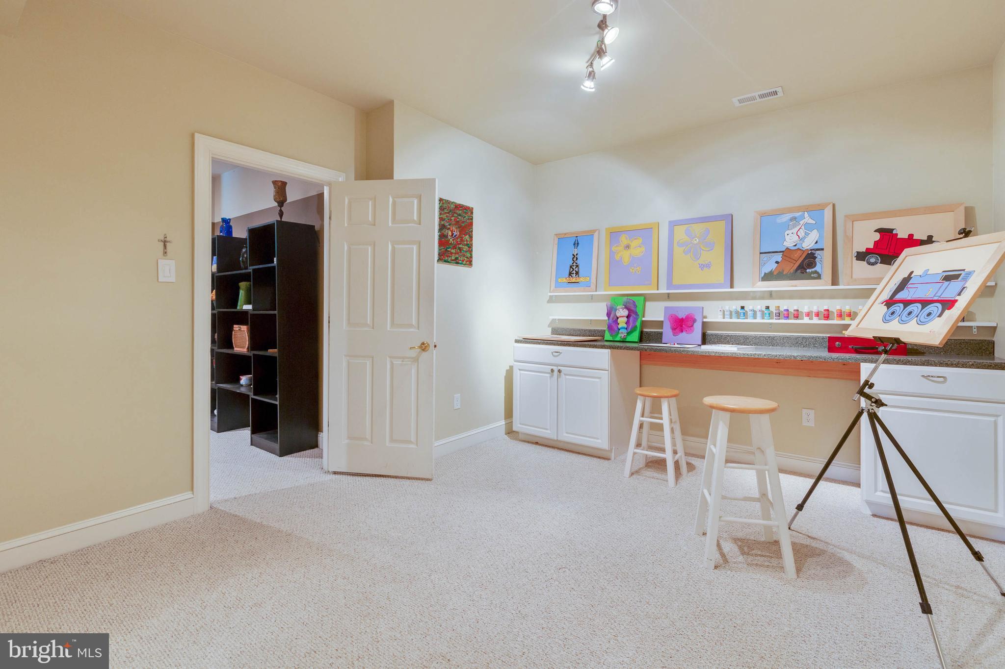 HIGHLAND VIEW ESTATES - Residential