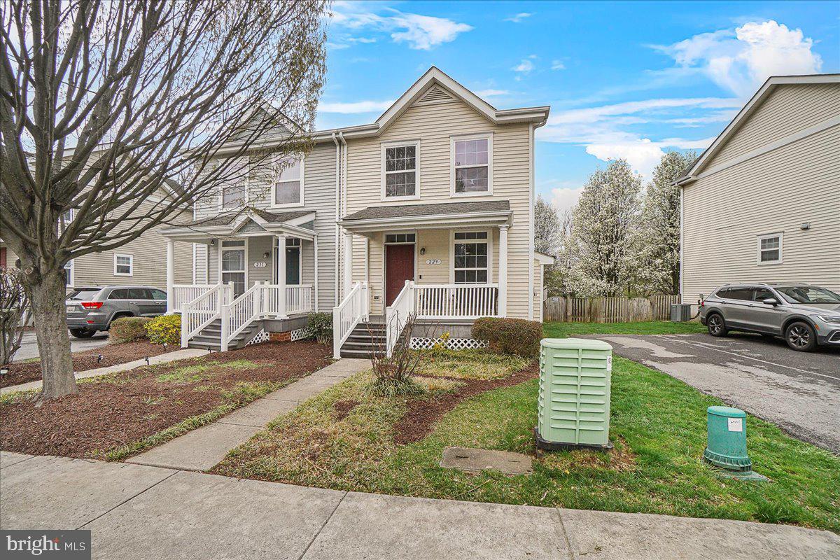 GATEWAY CROSSING - Residential