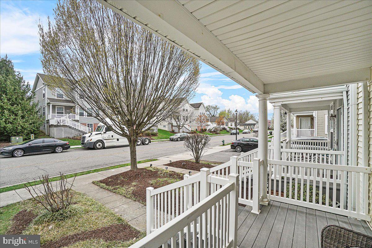 GATEWAY CROSSING - Residential