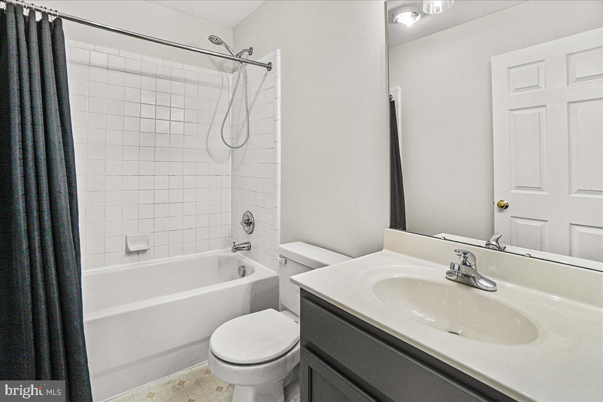 GATEWAY CROSSING - Residential