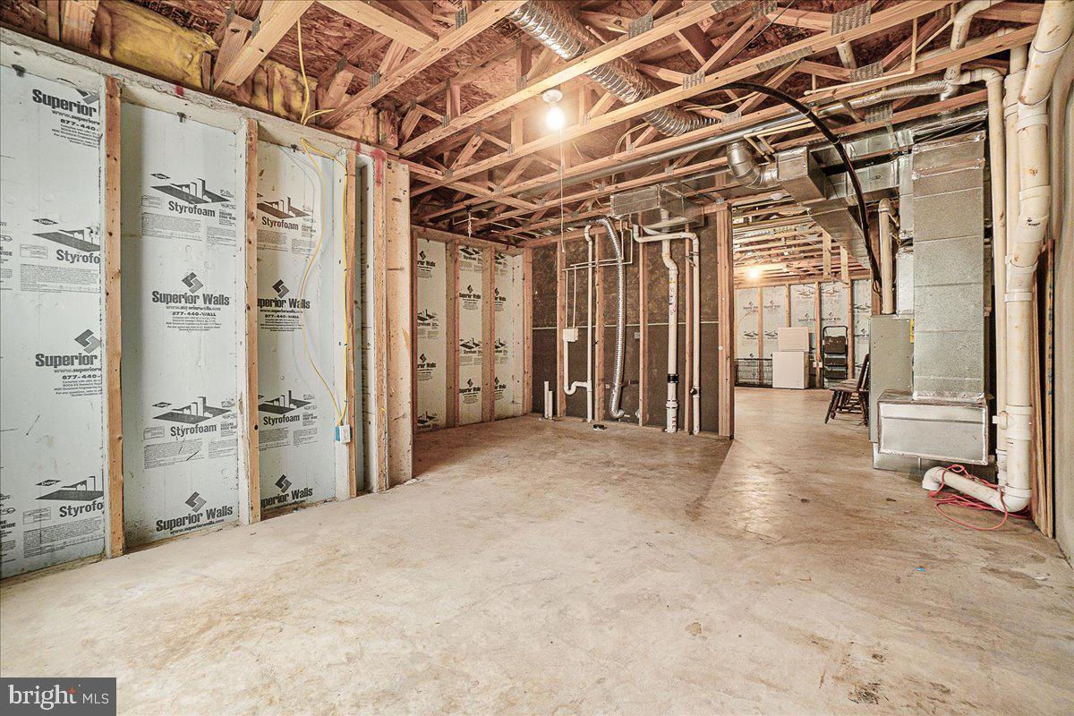 GATEWAY CROSSING - Residential