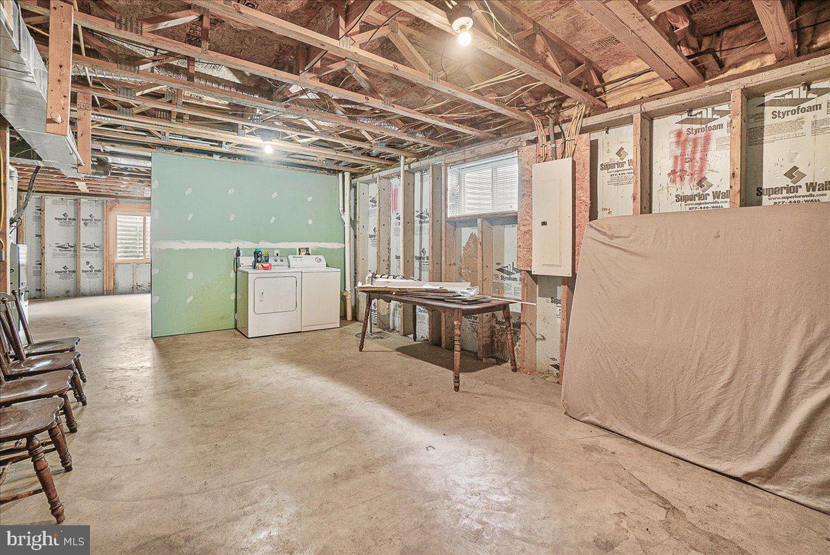 GATEWAY CROSSING - Residential