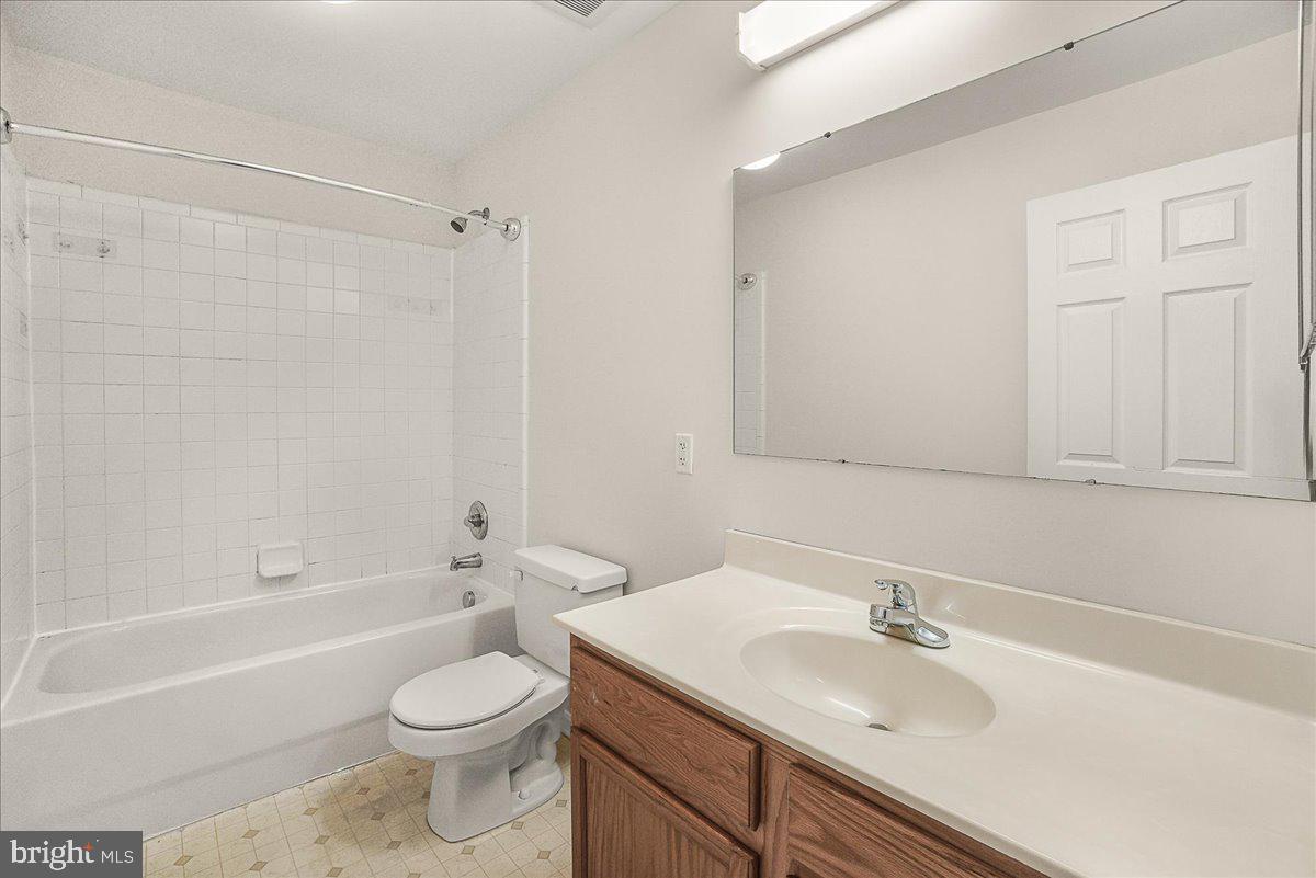 GATEWAY CROSSING - Residential