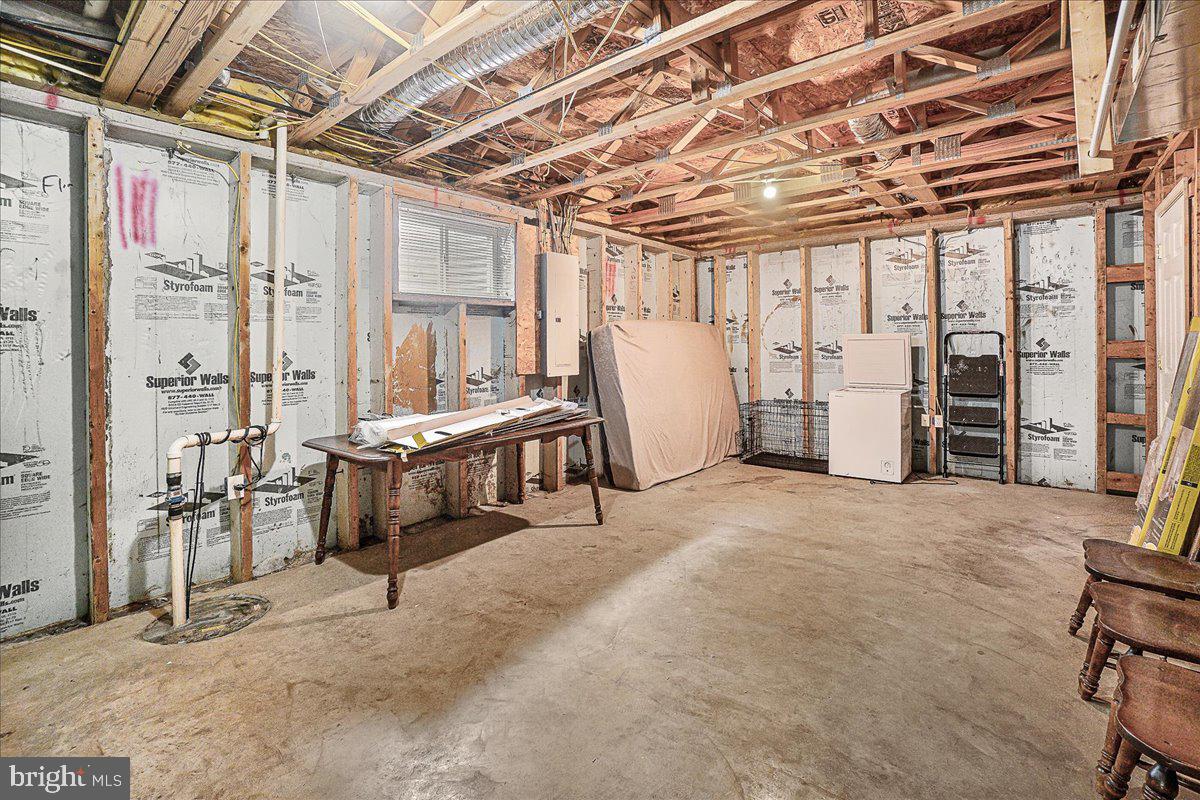 GATEWAY CROSSING - Residential