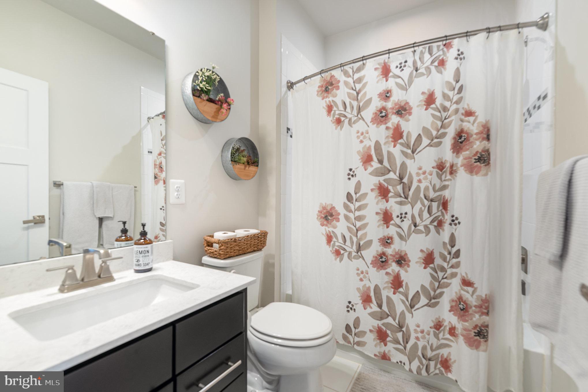 GREENLEIGH AT CROSSROADS - Residential