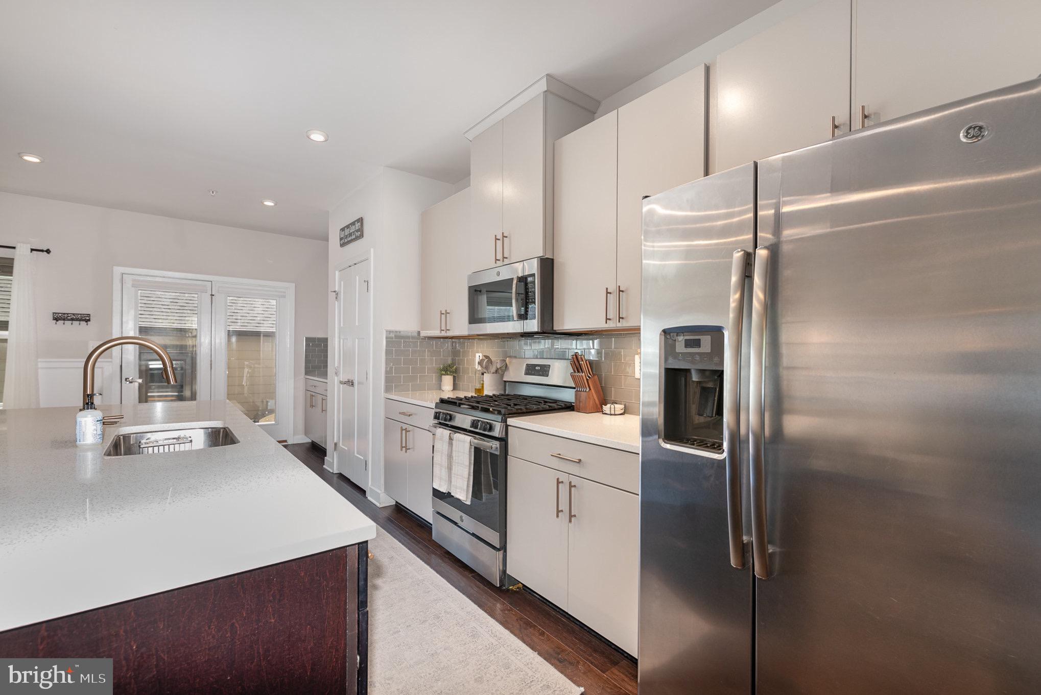 GREENLEIGH AT CROSSROADS - Residential