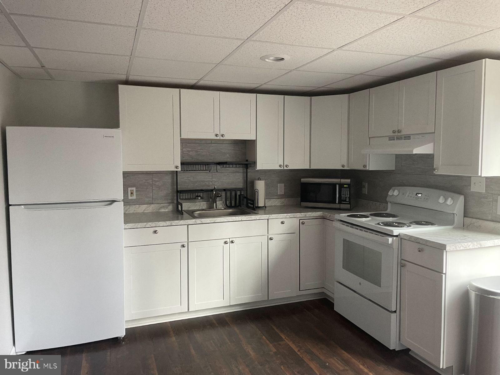 CHESAPEAKE RANCH ESTATES - Residential Lease