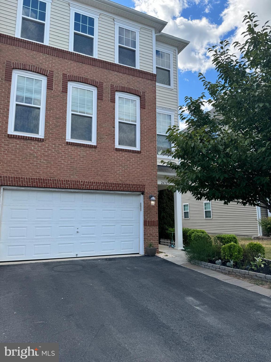 STONE RIDGE LAND BAY 3 - Residential Lease