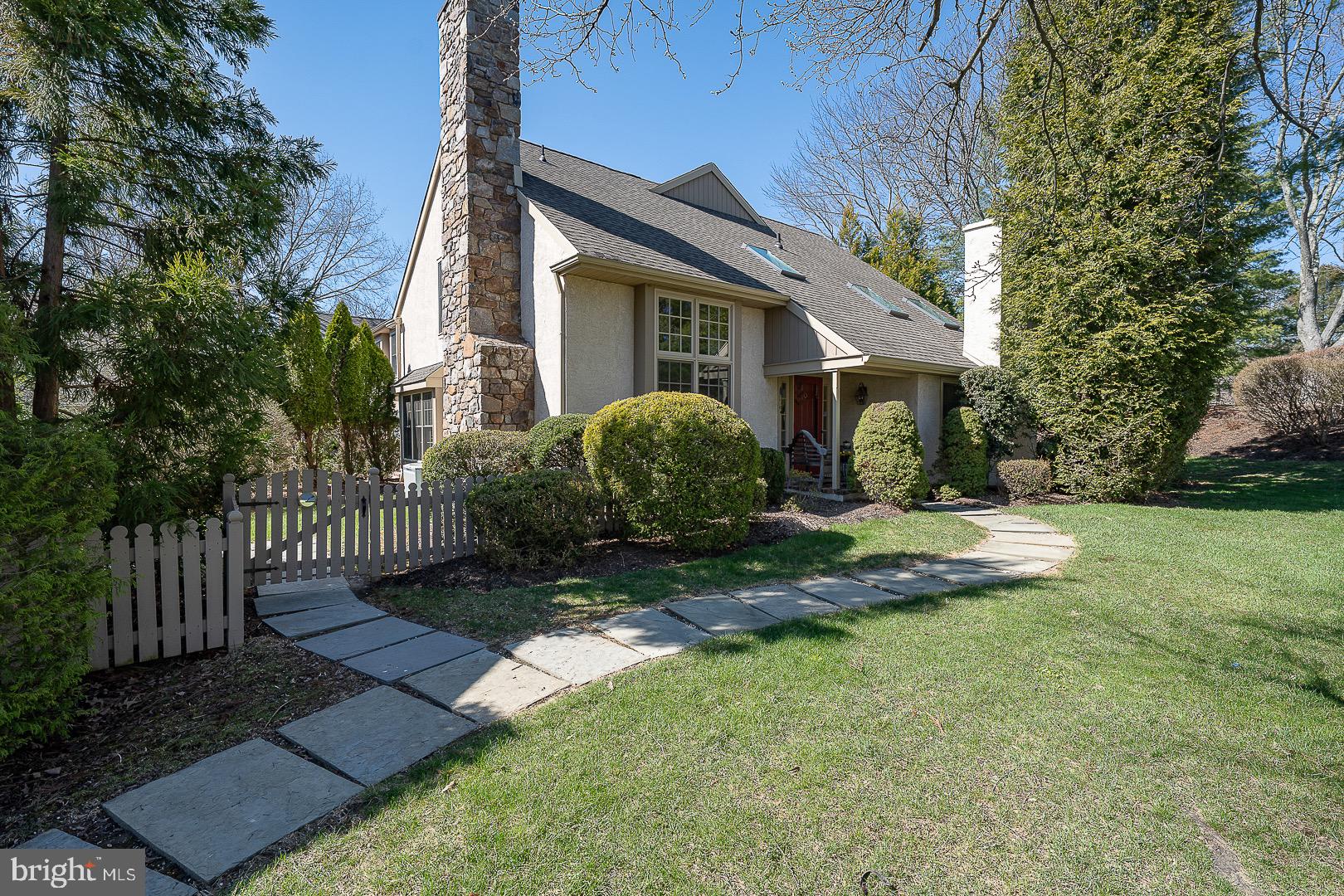 WAYNESBROOKE EAST - Residential