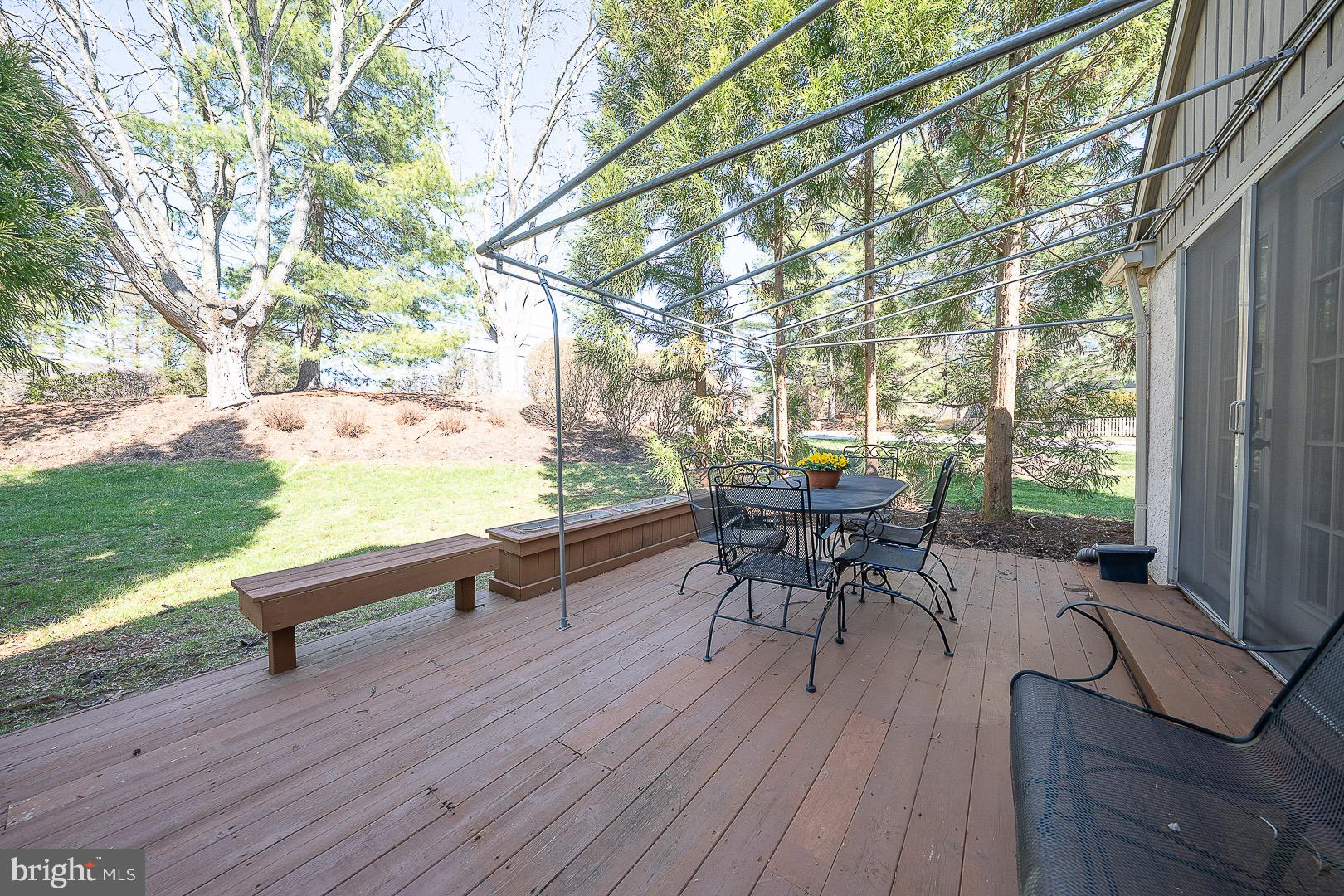 WAYNESBROOKE EAST - Residential