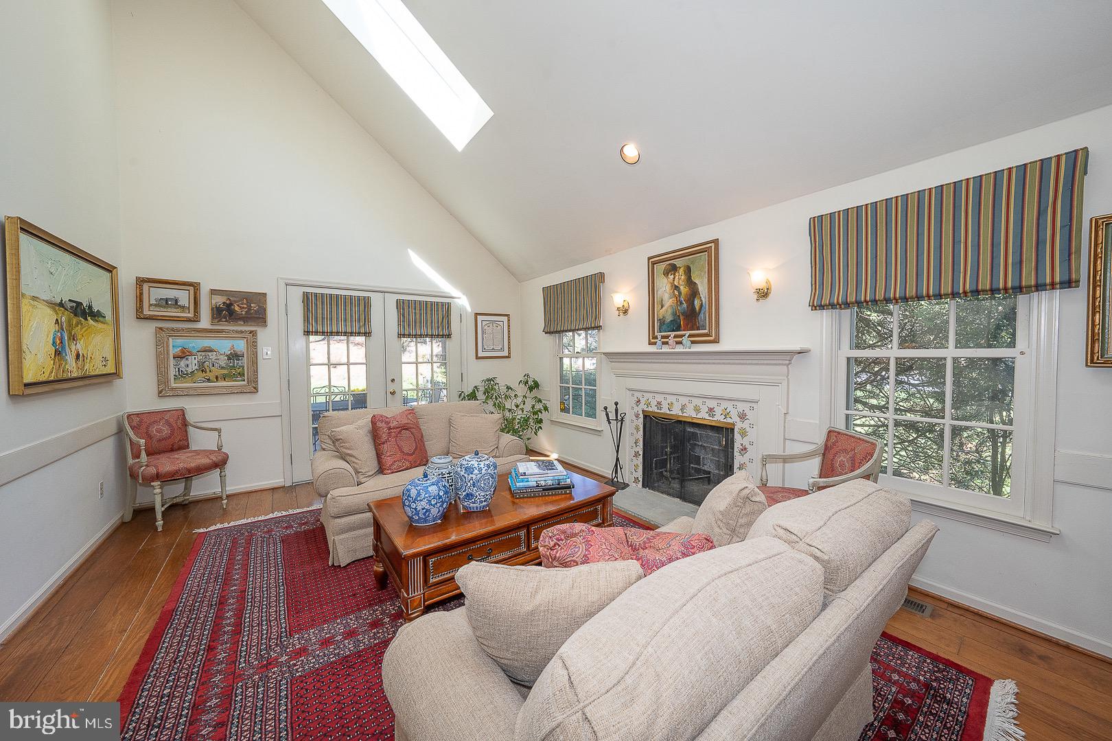 WAYNESBROOKE EAST - Residential