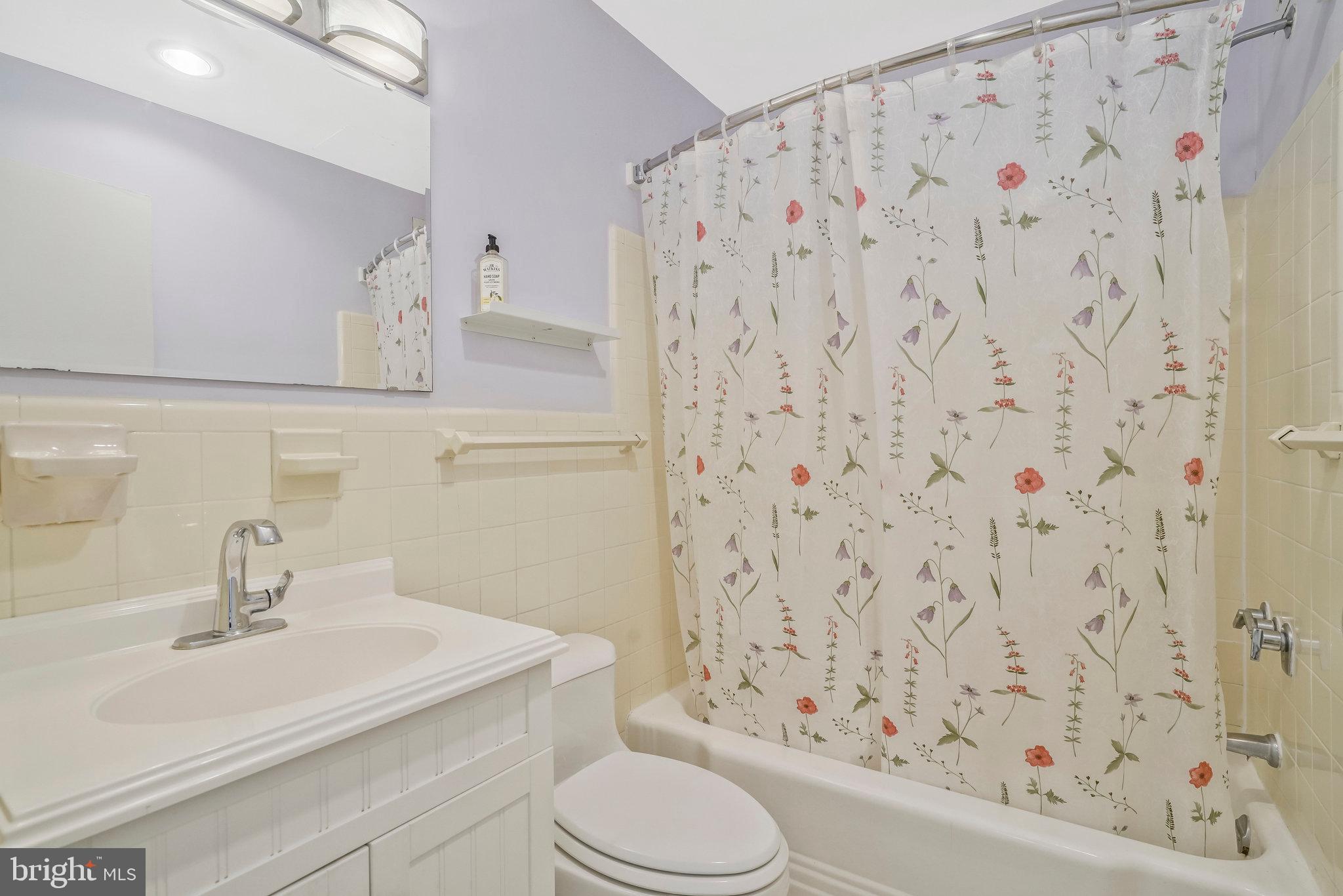 RIVER TOWERS - Residential