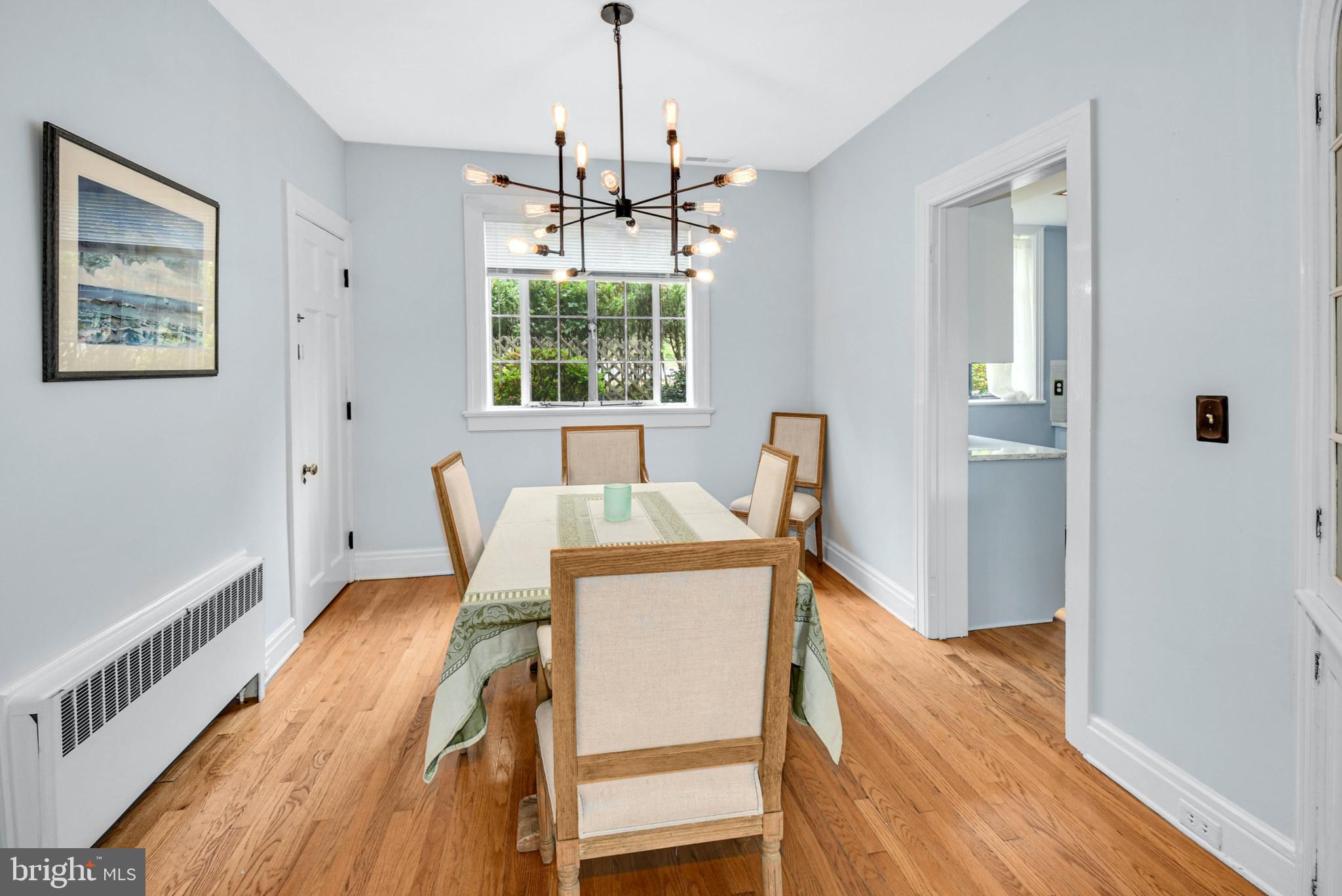 COLLEGE HILL - Residential