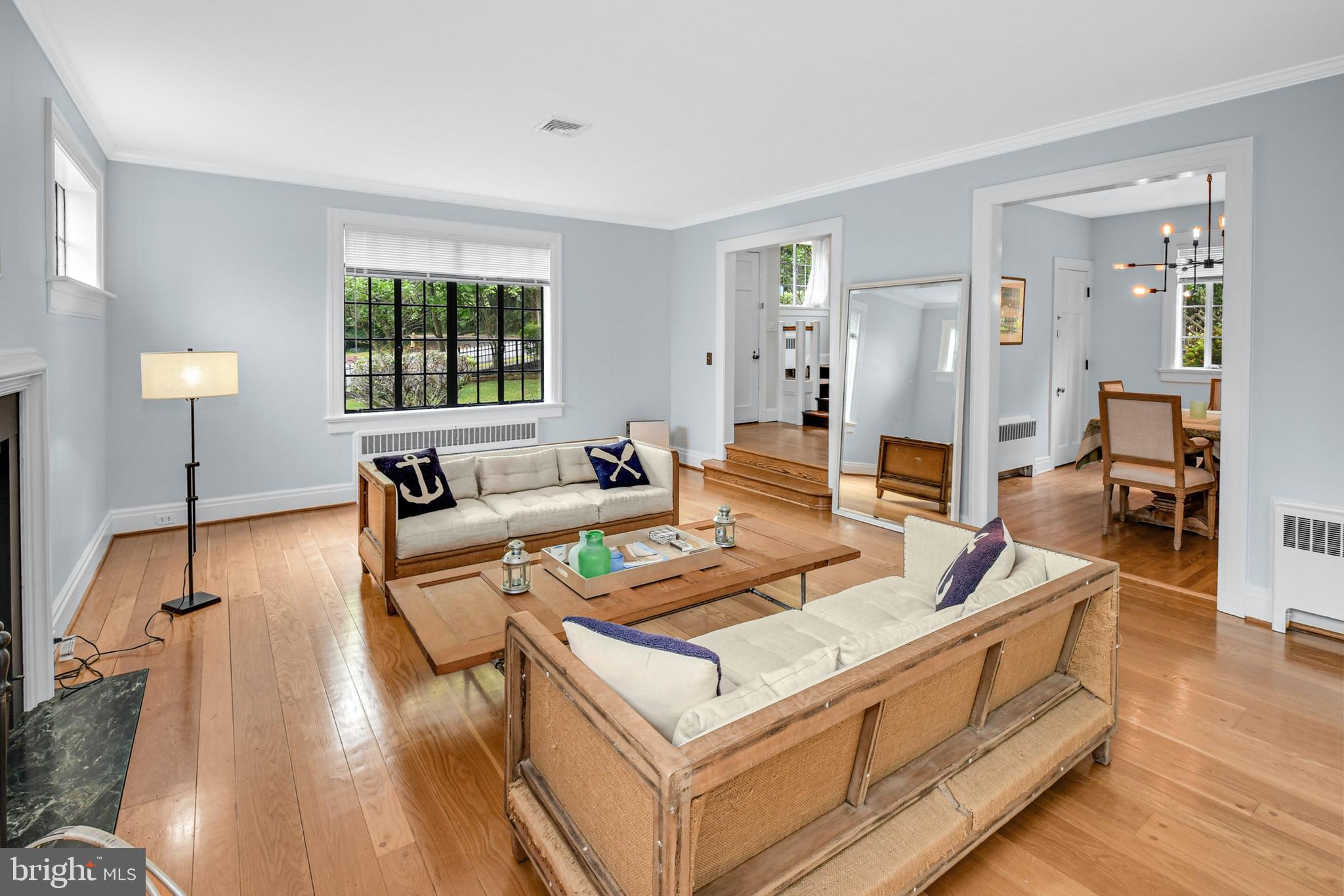 COLLEGE HILL - Residential