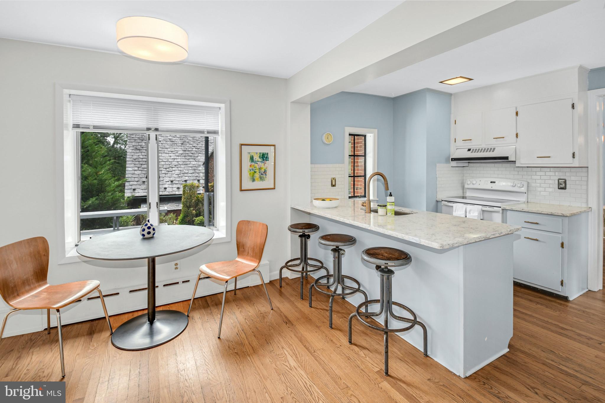 COLLEGE HILL - Residential