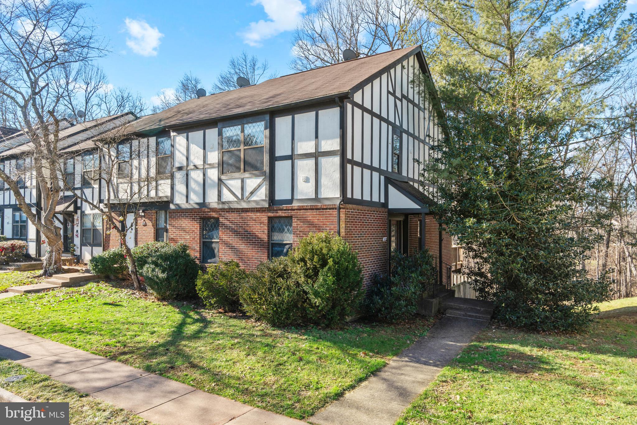 COUNTRYSIDE - Residential