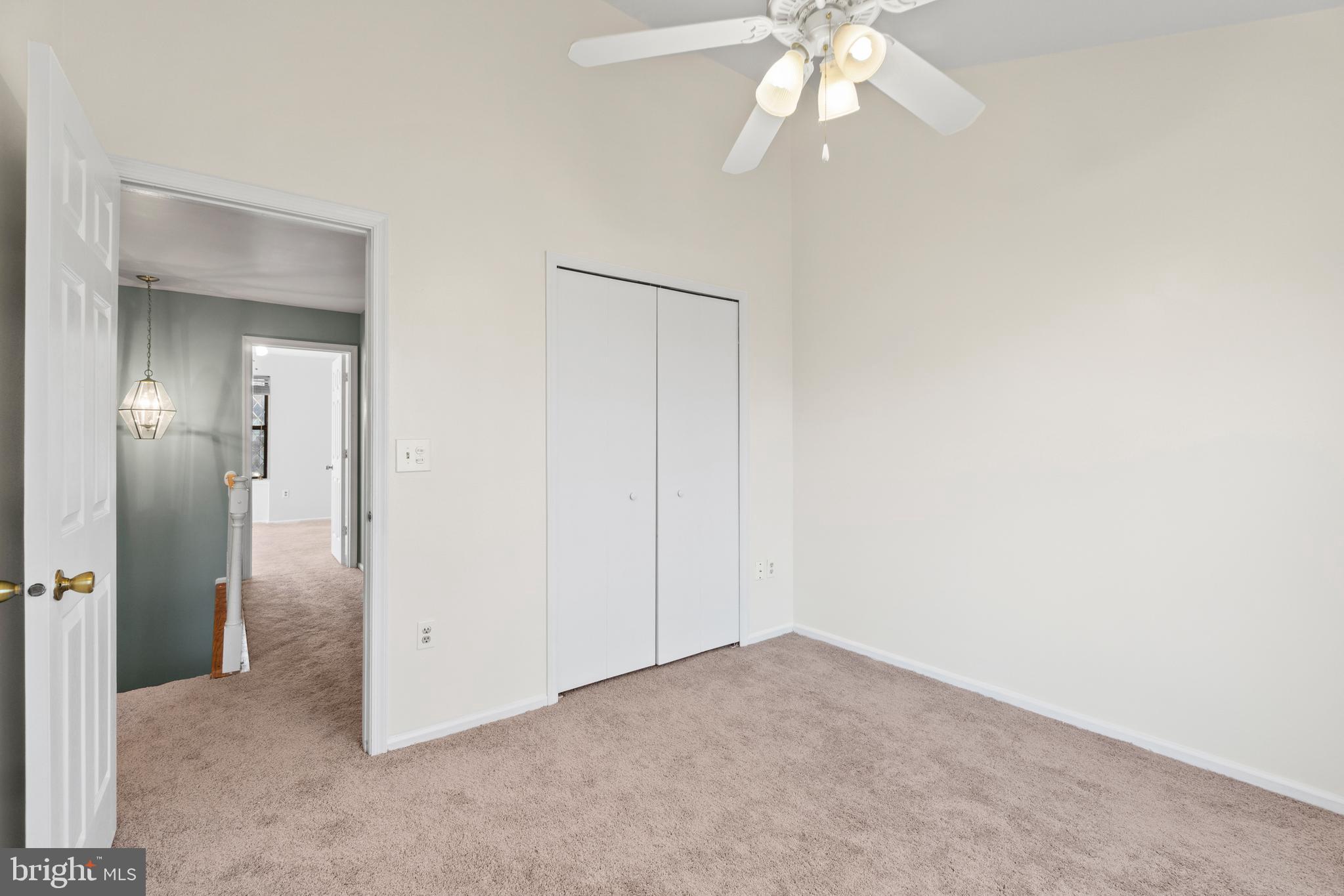 COUNTRYSIDE - Residential