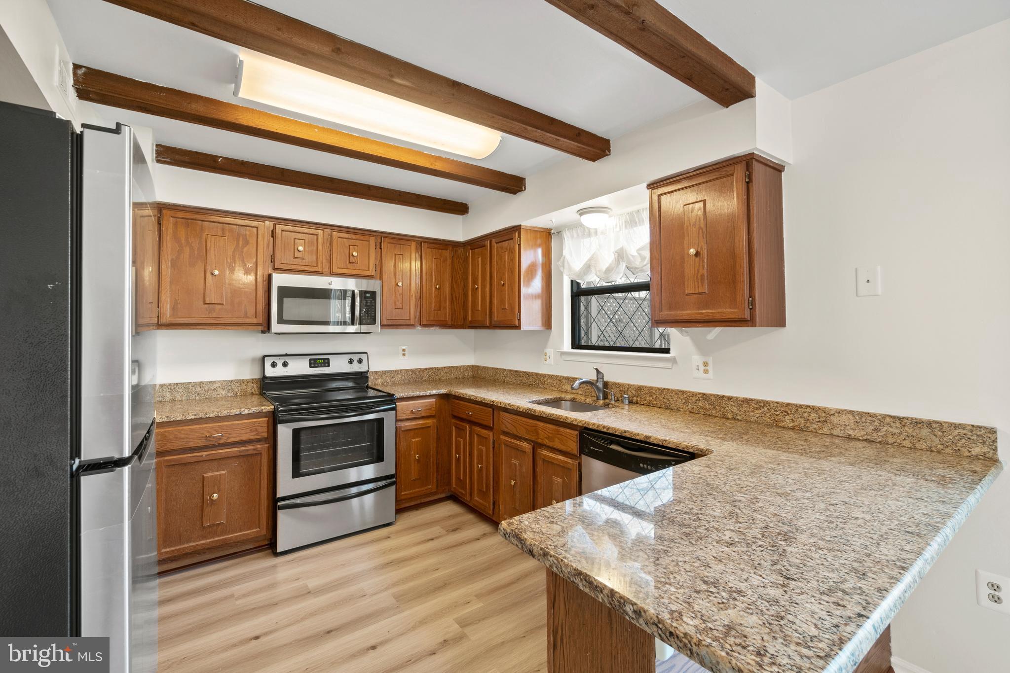 COUNTRYSIDE - Residential