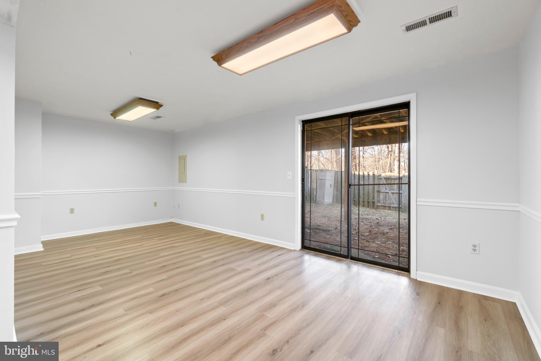 COUNTRYSIDE - Residential