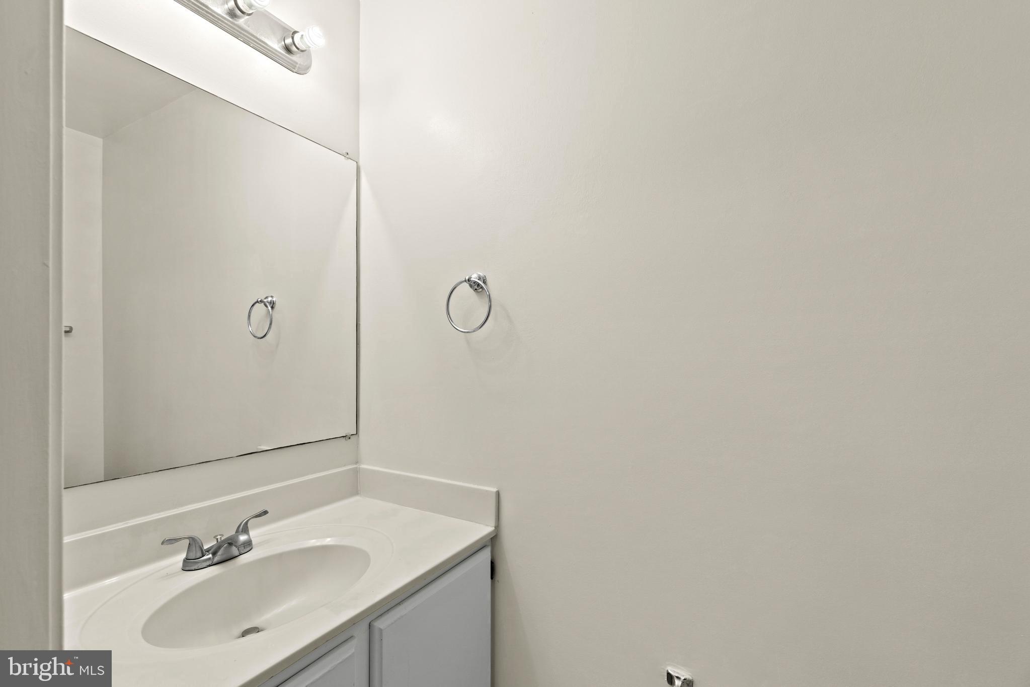 COUNTRYSIDE - Residential