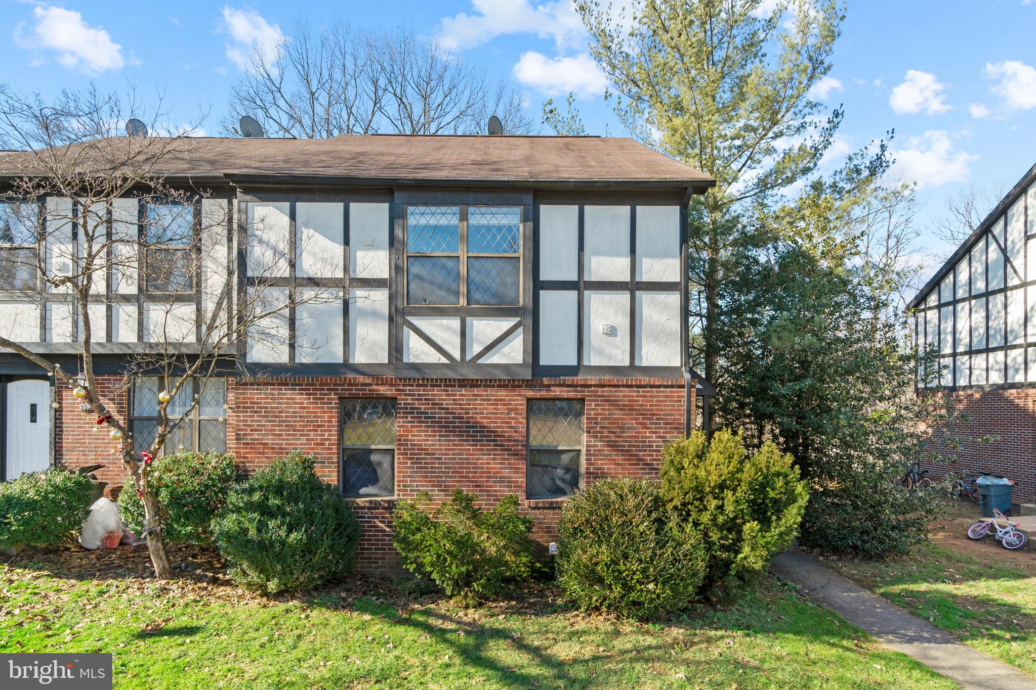 COUNTRYSIDE - Residential