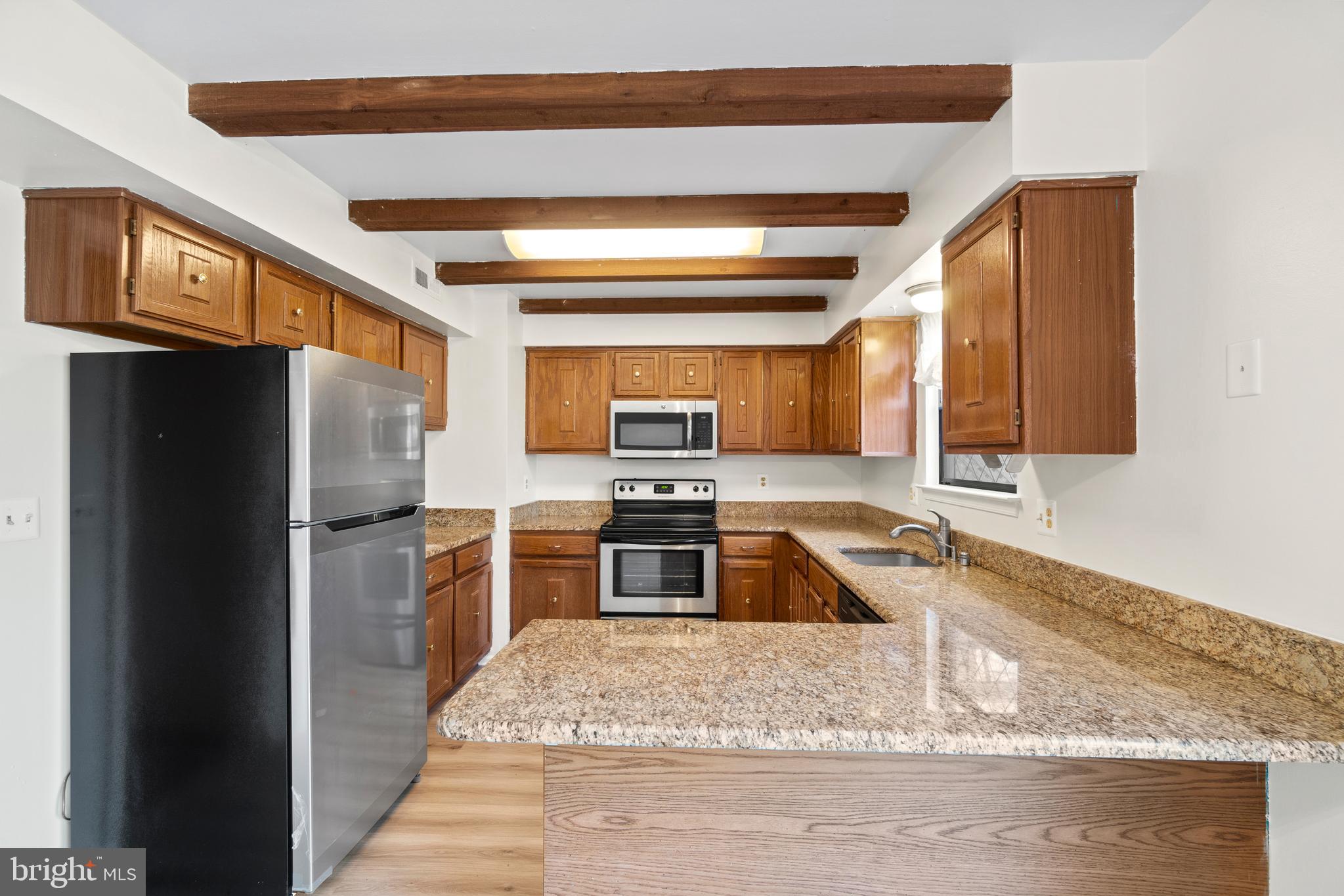 COUNTRYSIDE - Residential