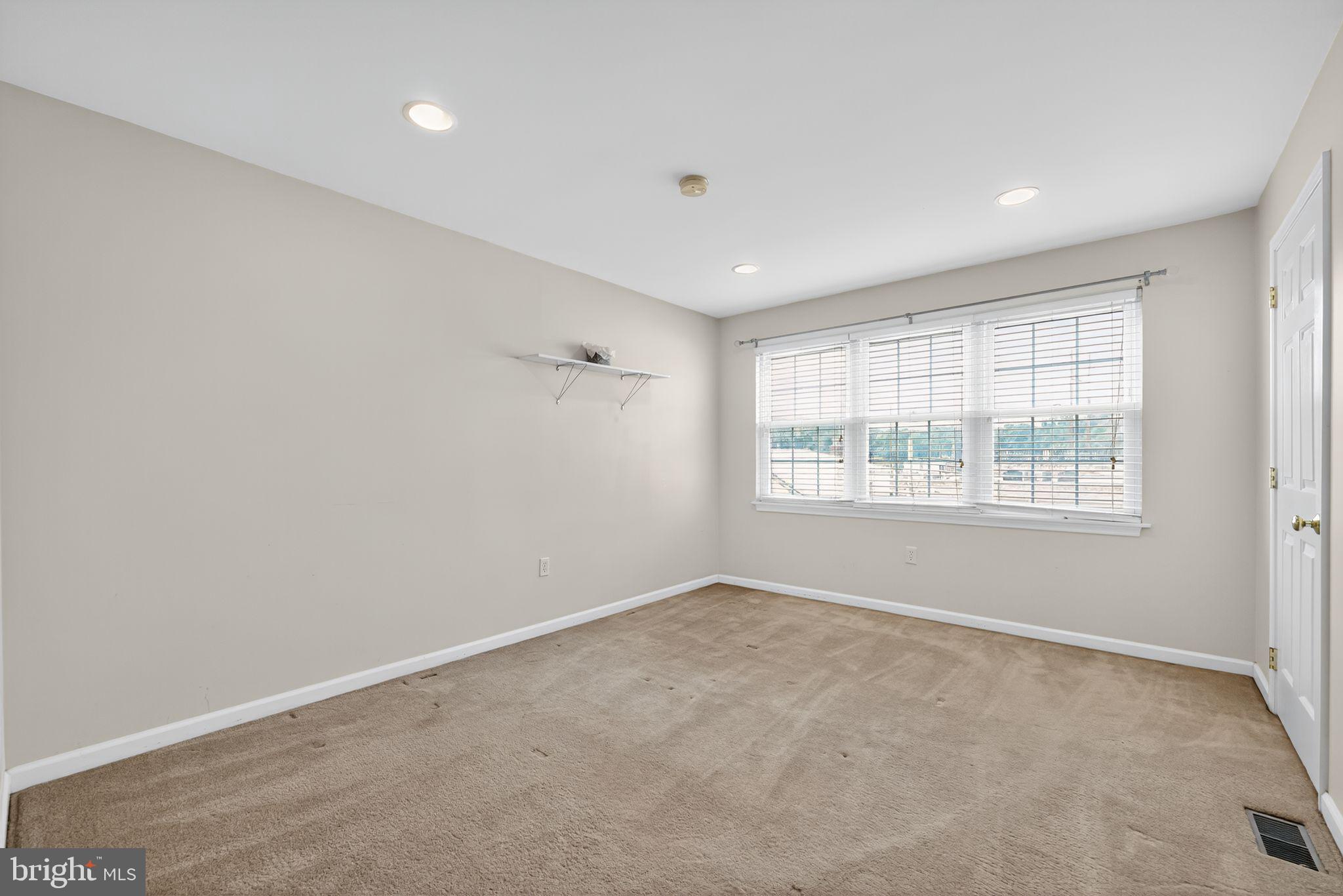 MANAYUNK - Residential Lease