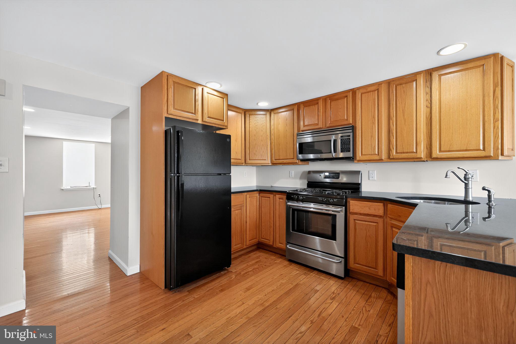 MANAYUNK - Residential Lease