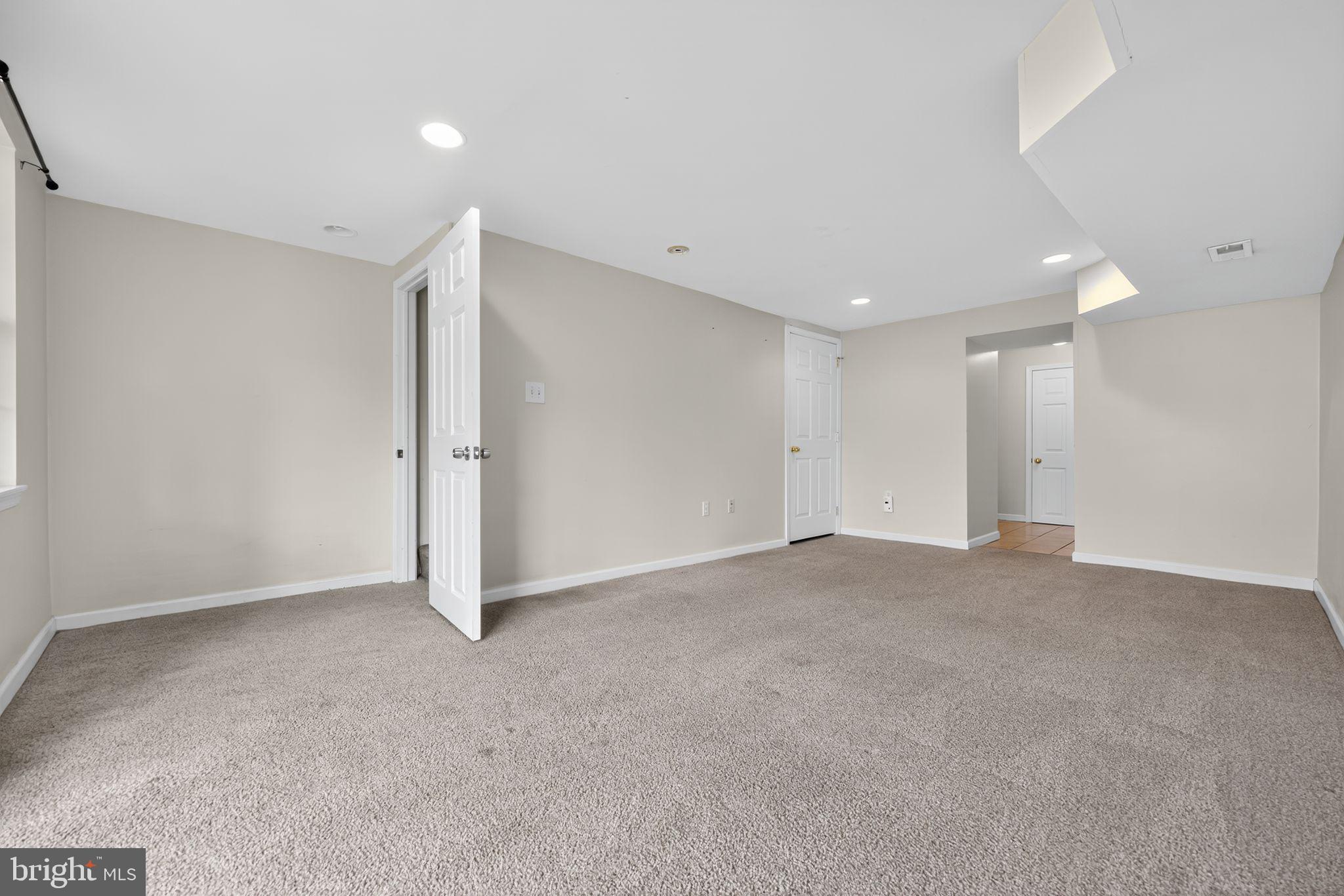 MANAYUNK - Residential Lease