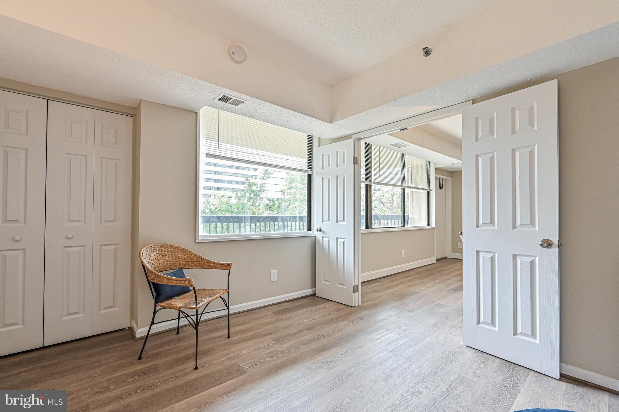 SKYLINE HOUSE - Residential