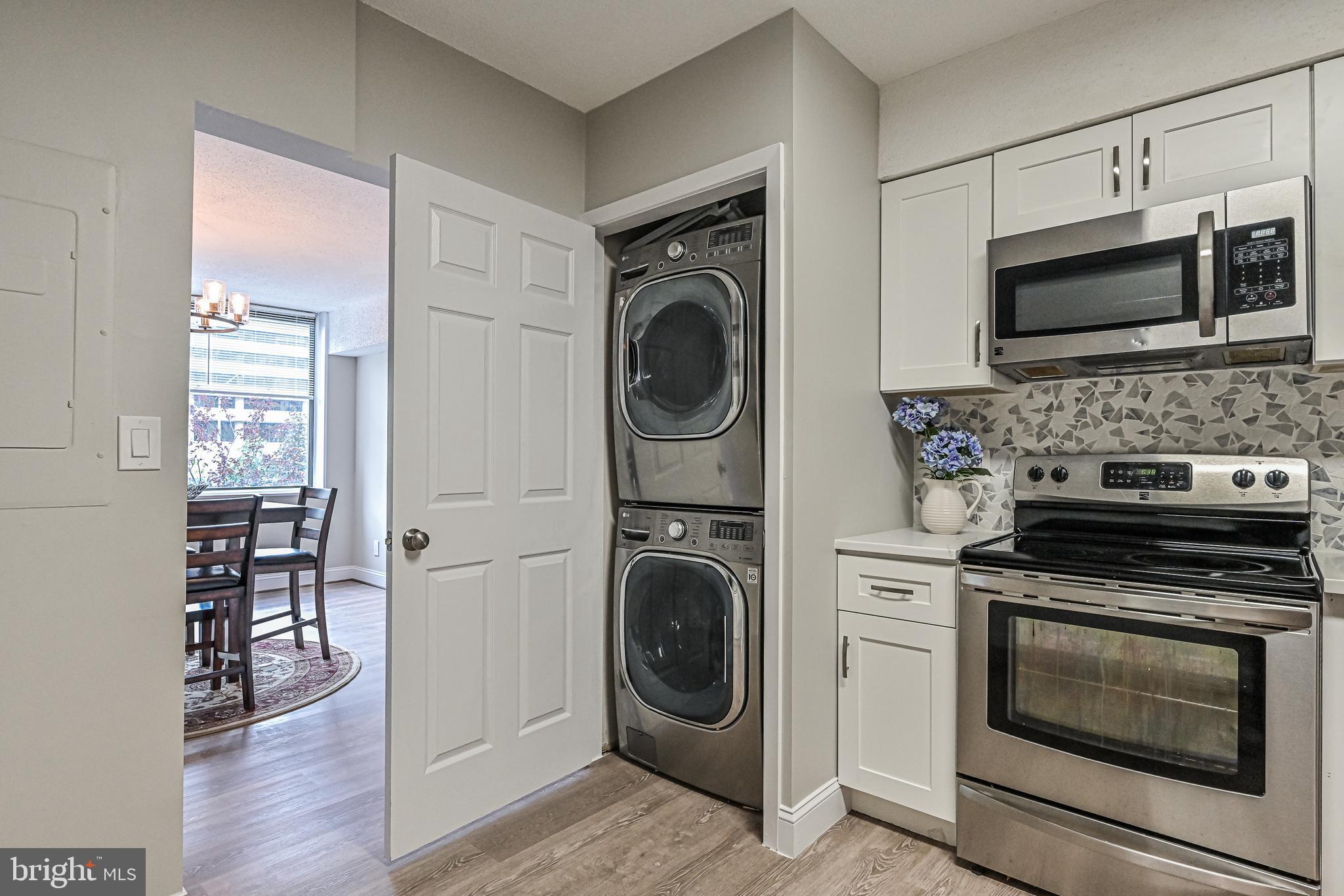 SKYLINE HOUSE - Residential