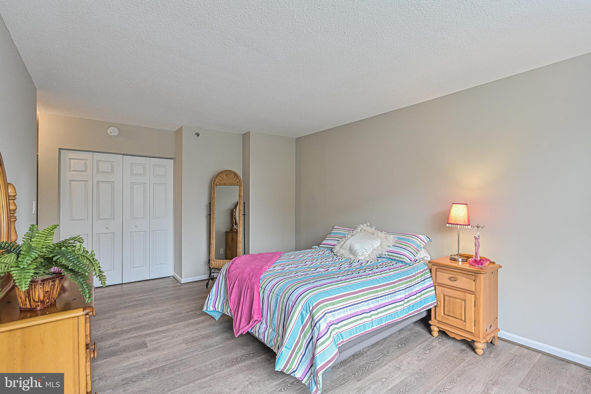 SKYLINE HOUSE - Residential