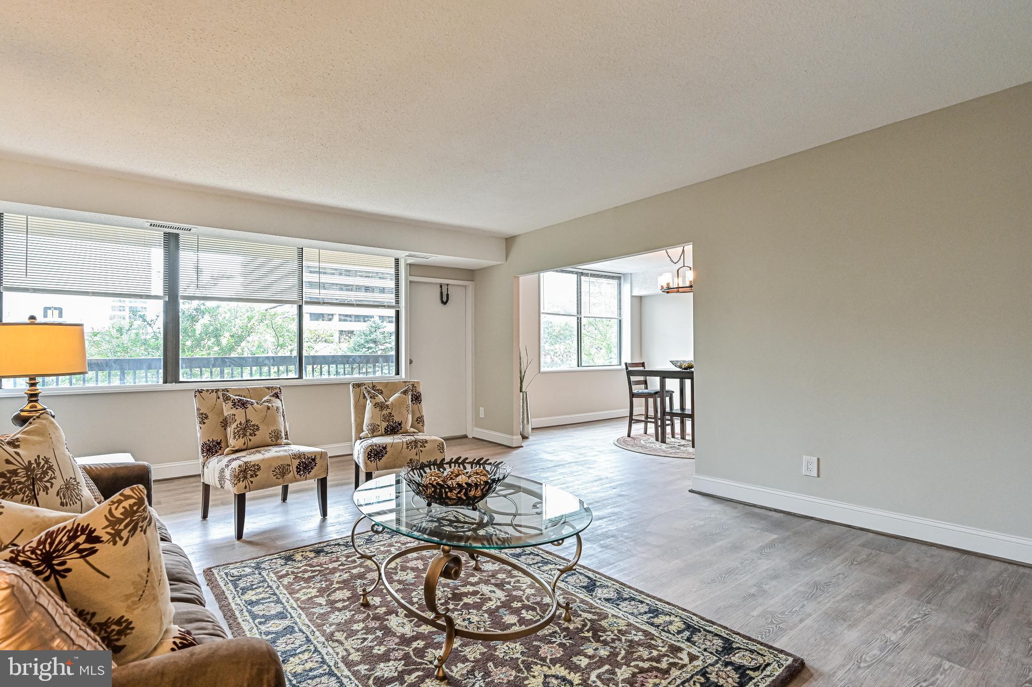 SKYLINE HOUSE - Residential