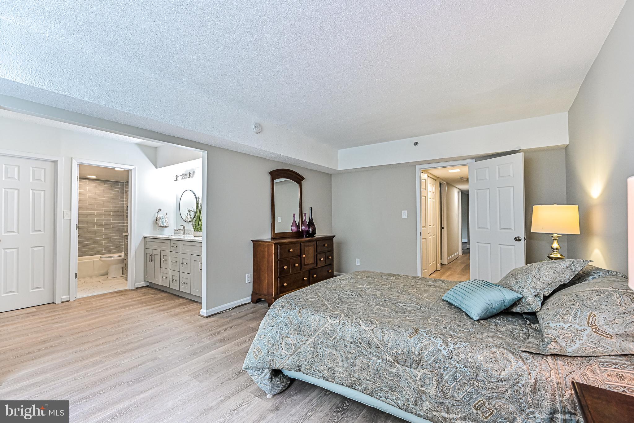 SKYLINE HOUSE - Residential