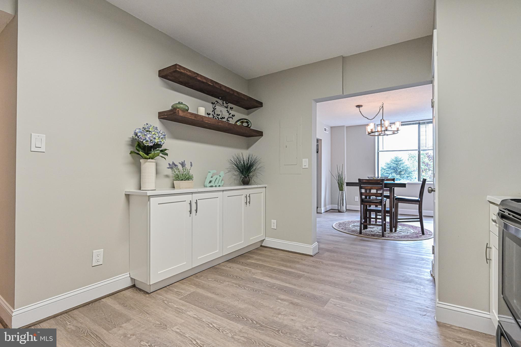 SKYLINE HOUSE - Residential