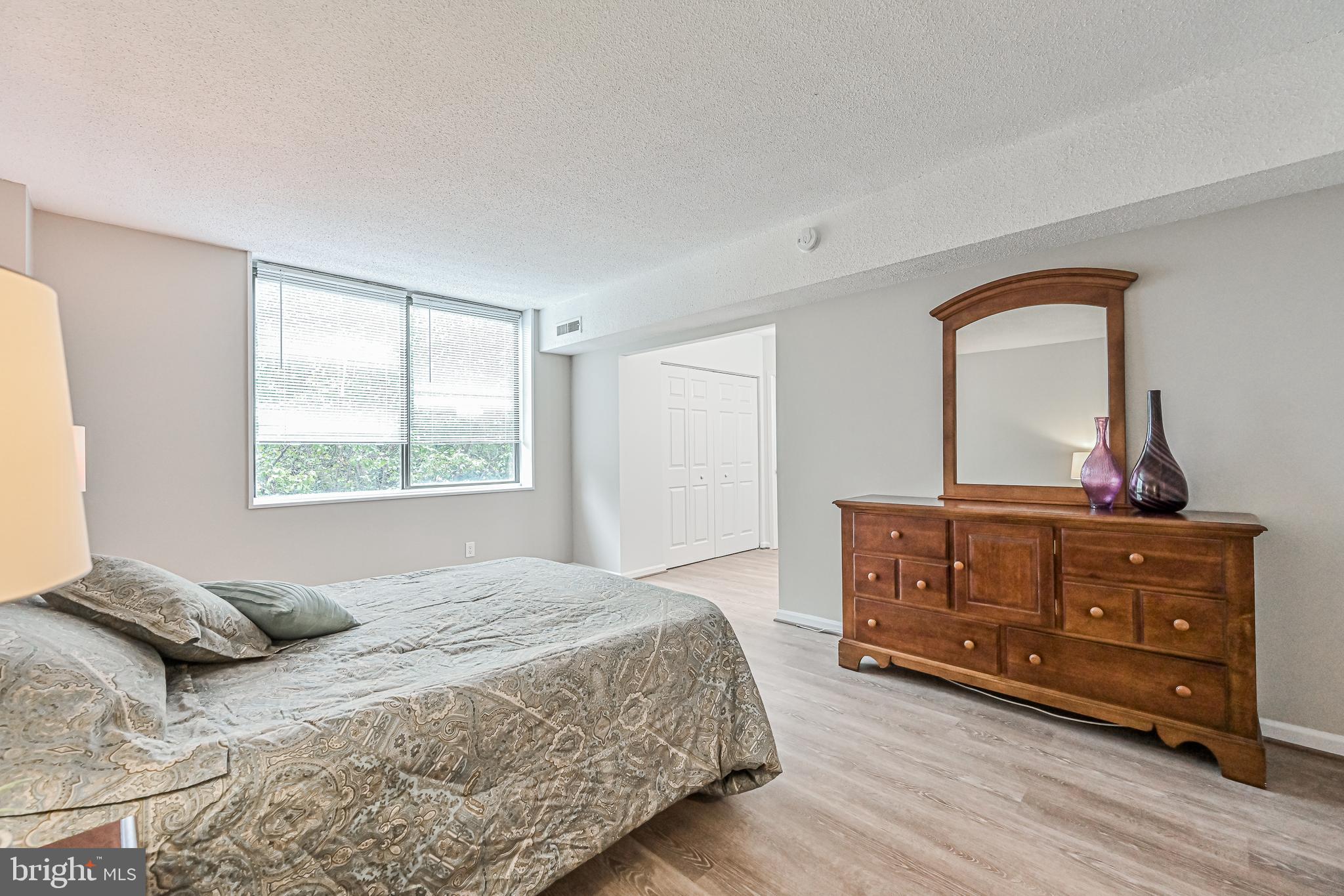 SKYLINE HOUSE - Residential