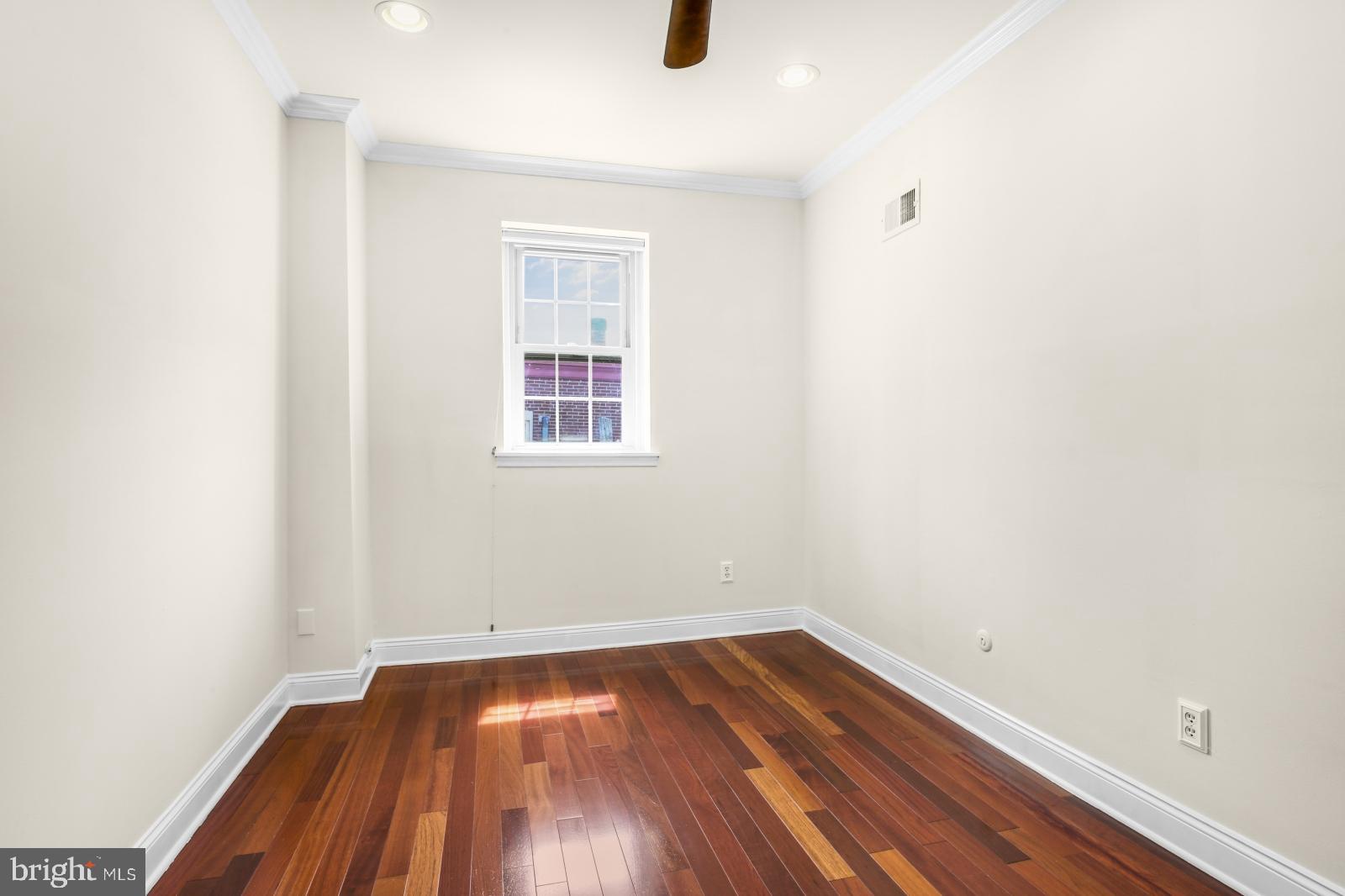 GRADUATE HOSPITAL - Residential