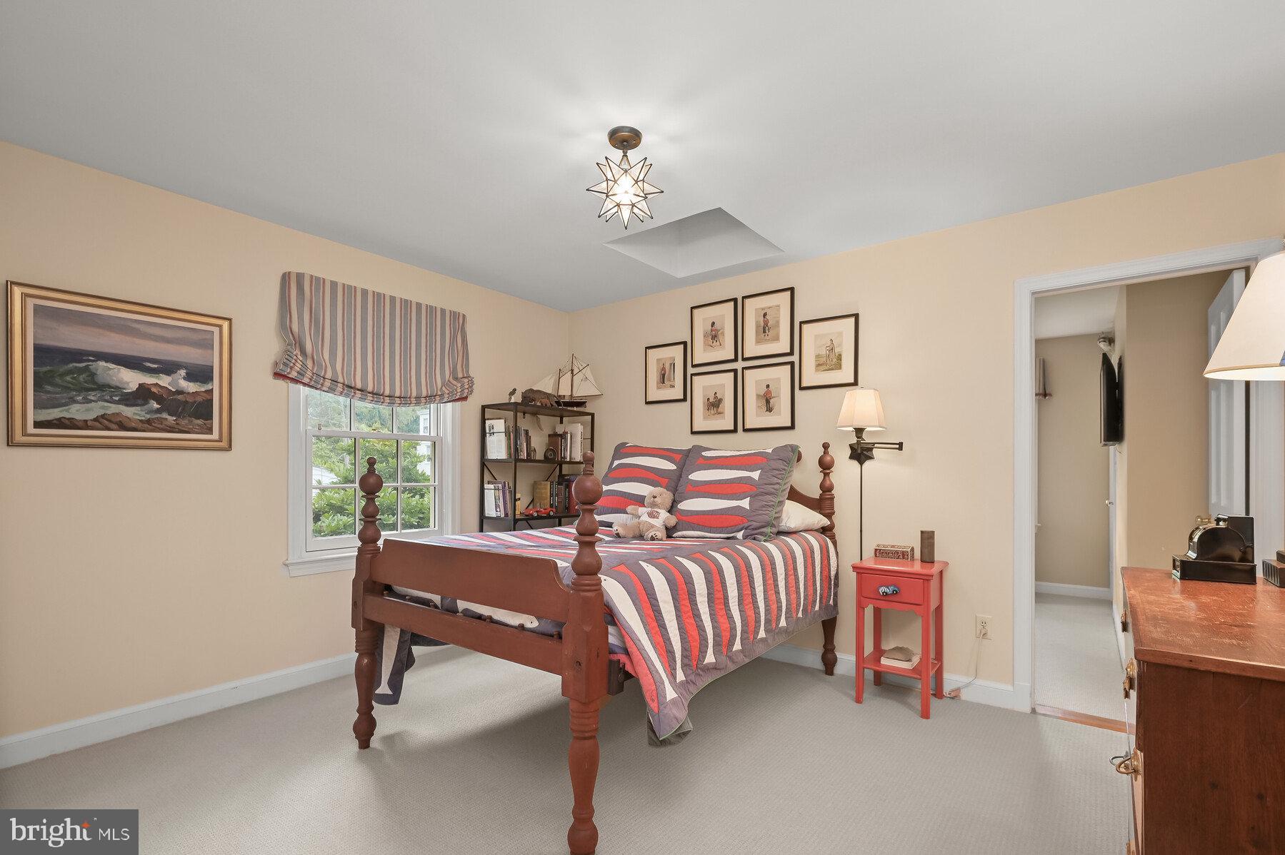 WESTMORELAND HILLS - Residential