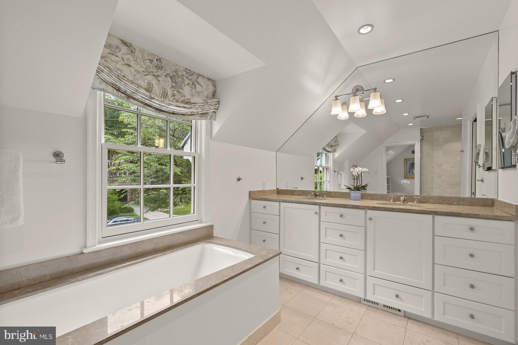 WESTMORELAND HILLS - Residential