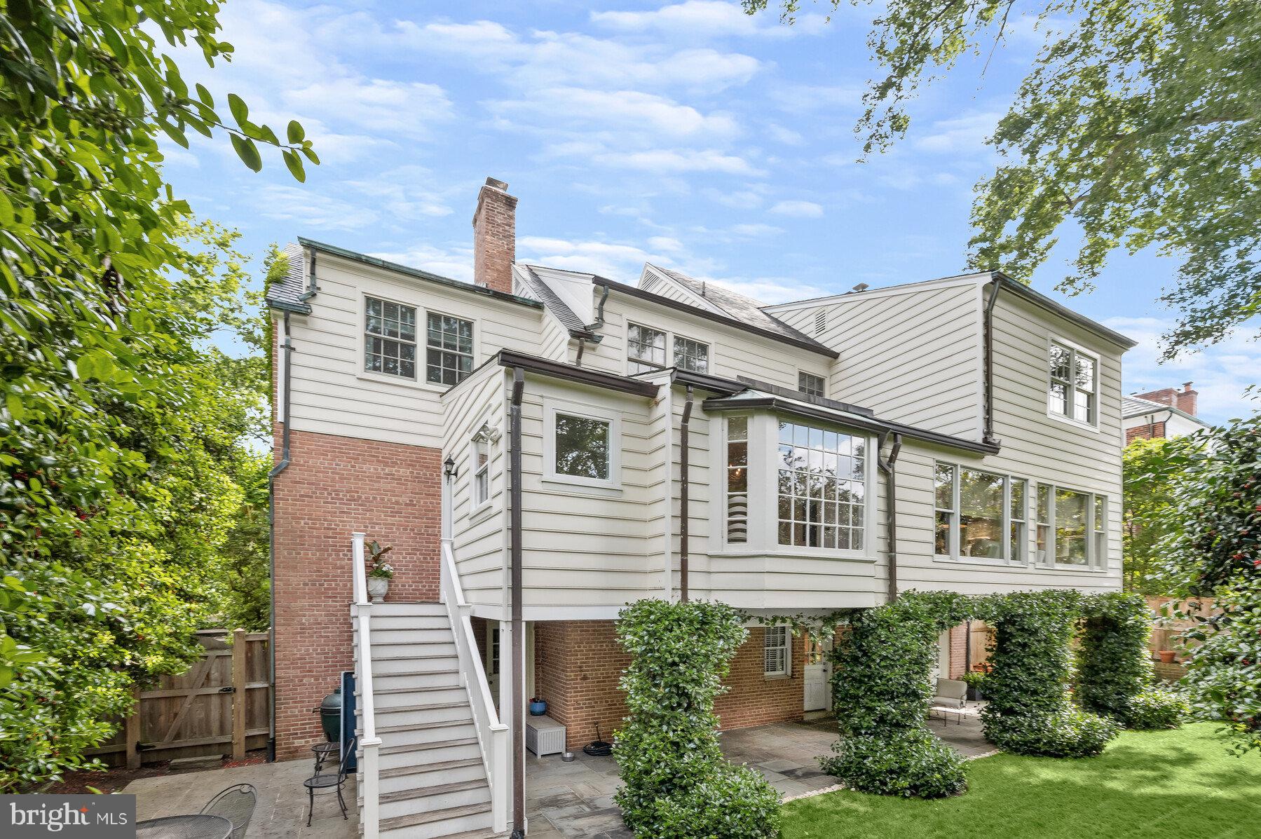 WESTMORELAND HILLS - Residential