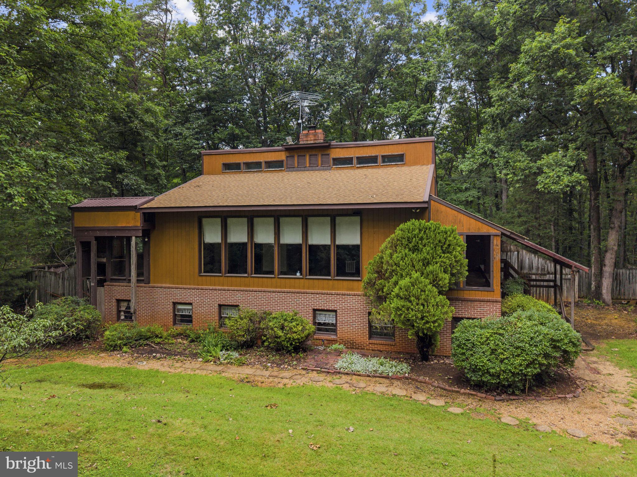 554 ARRINGTON MOUNTAIN ROAD