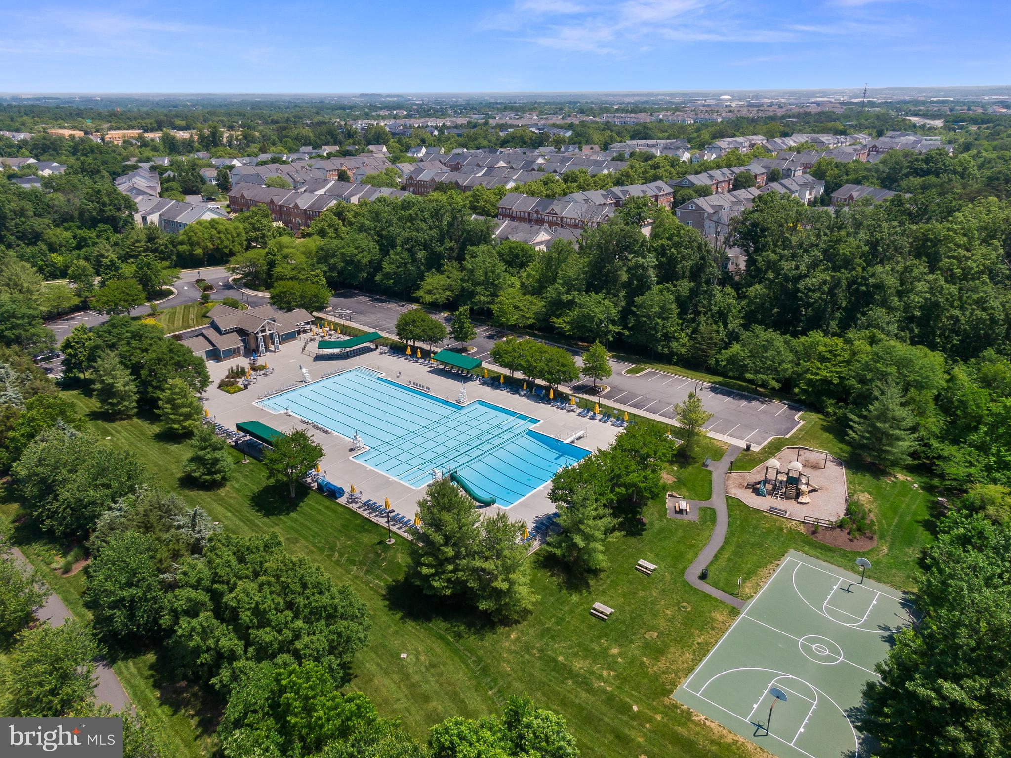 BROADLANDS - Residential