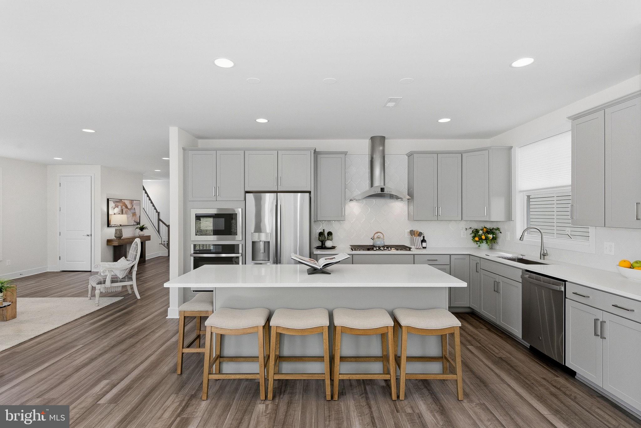 BROADLANDS - Residential