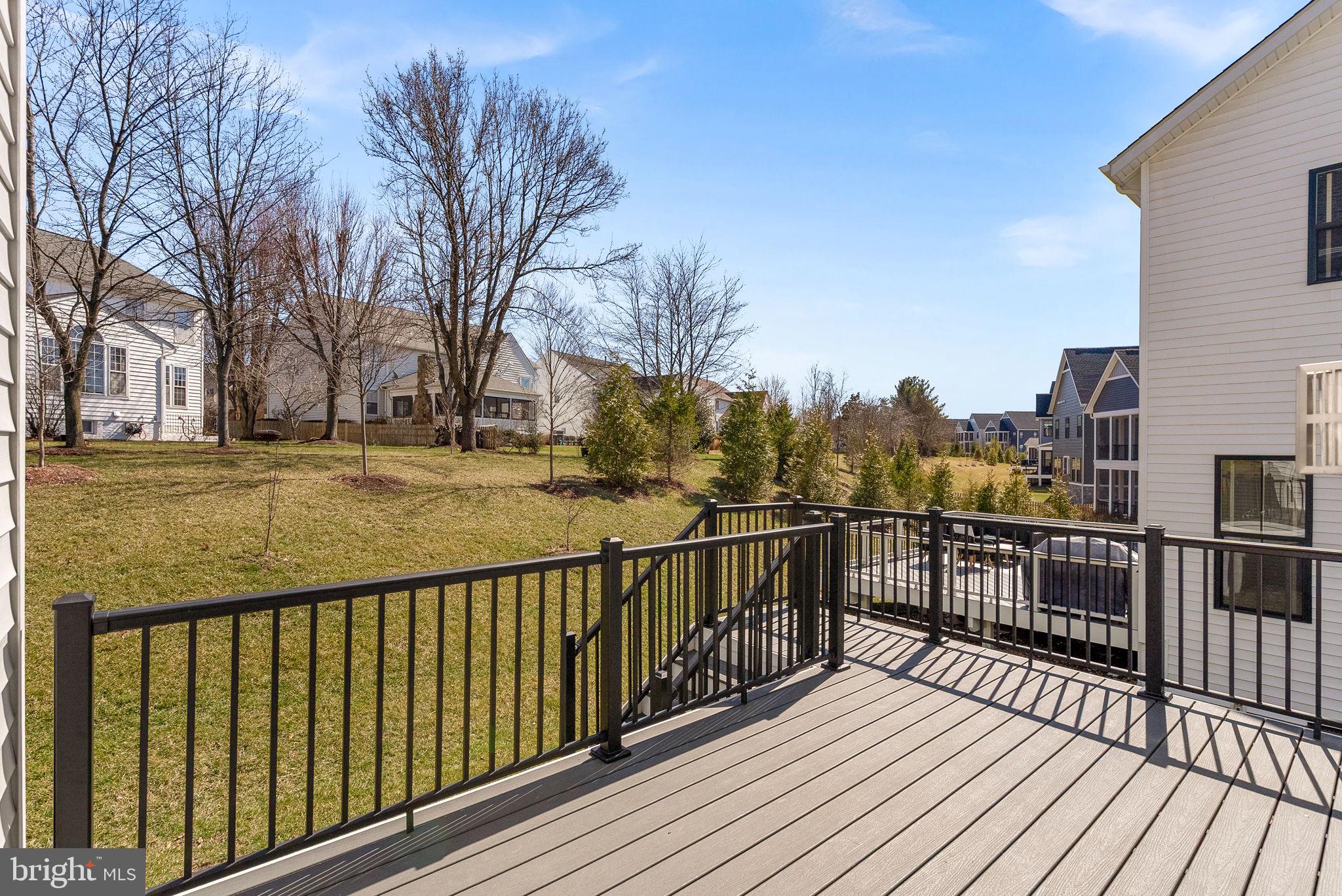 BROADLANDS - Residential