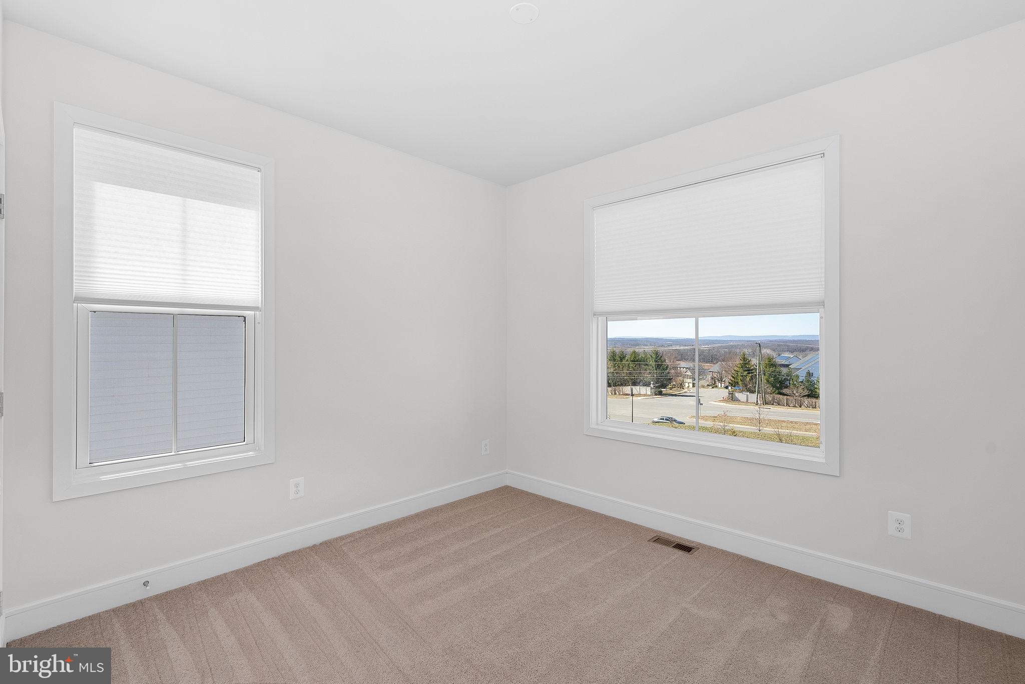 BROADLANDS - Residential