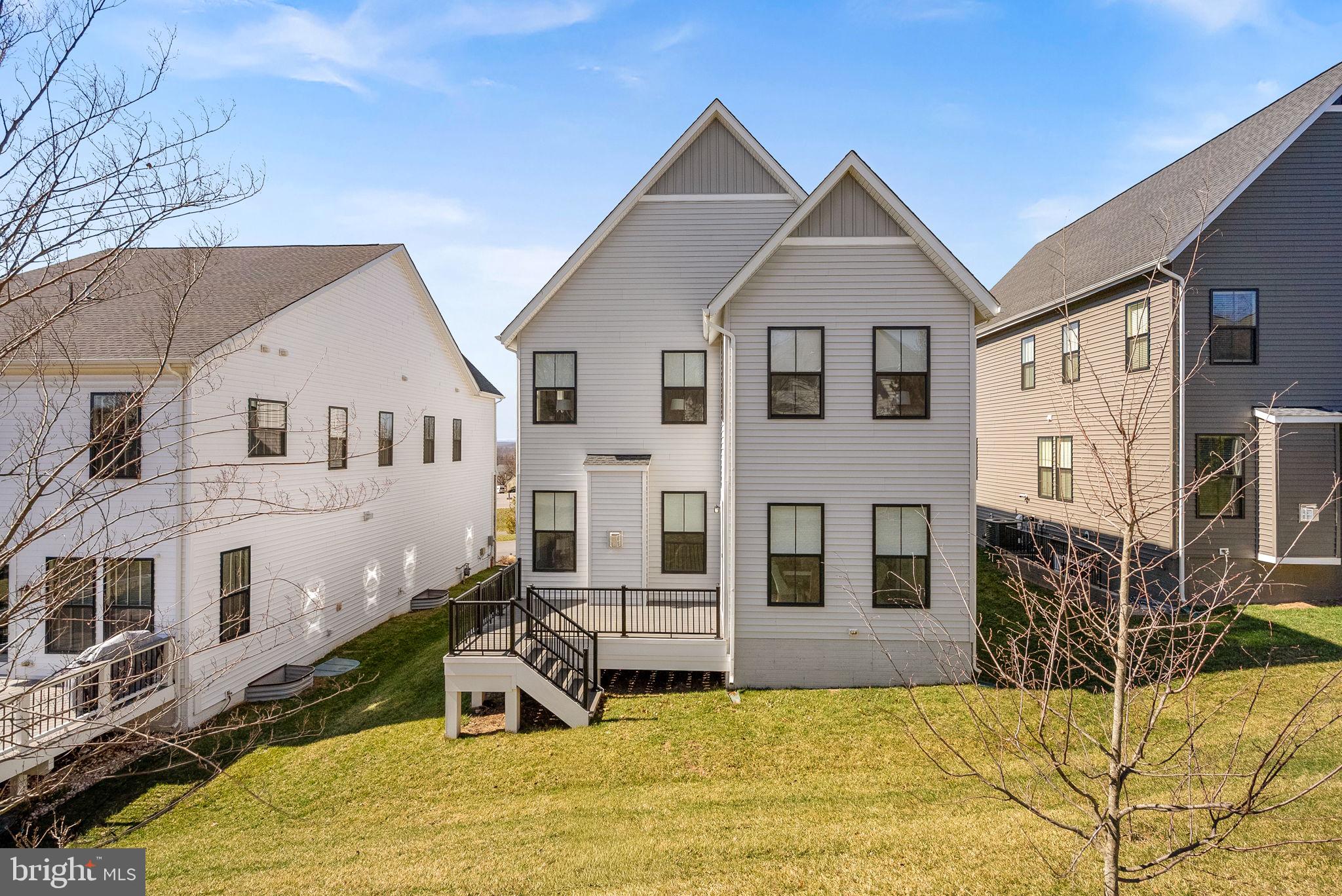 BROADLANDS - Residential