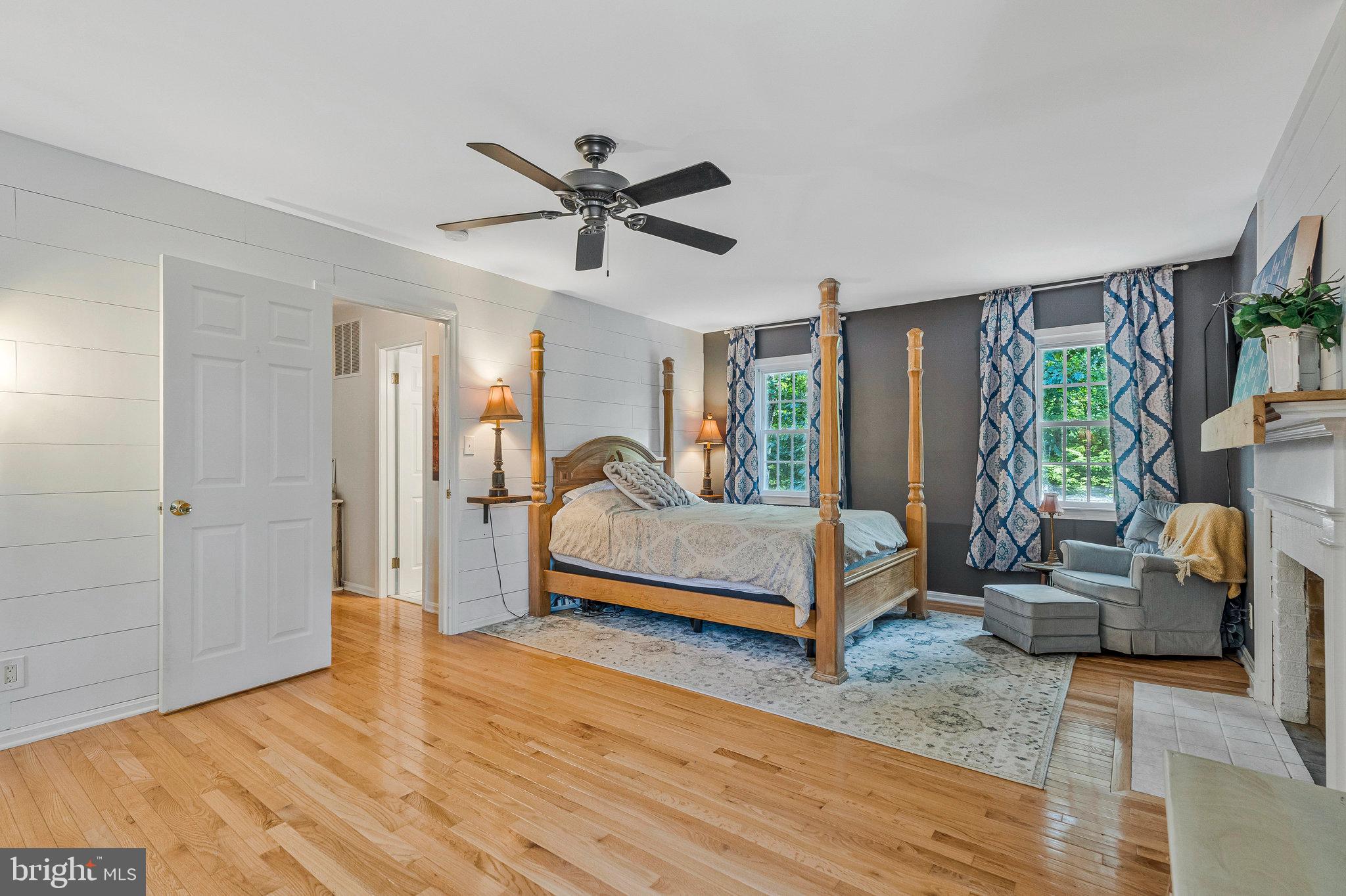 SCATTERED PINE - Residential