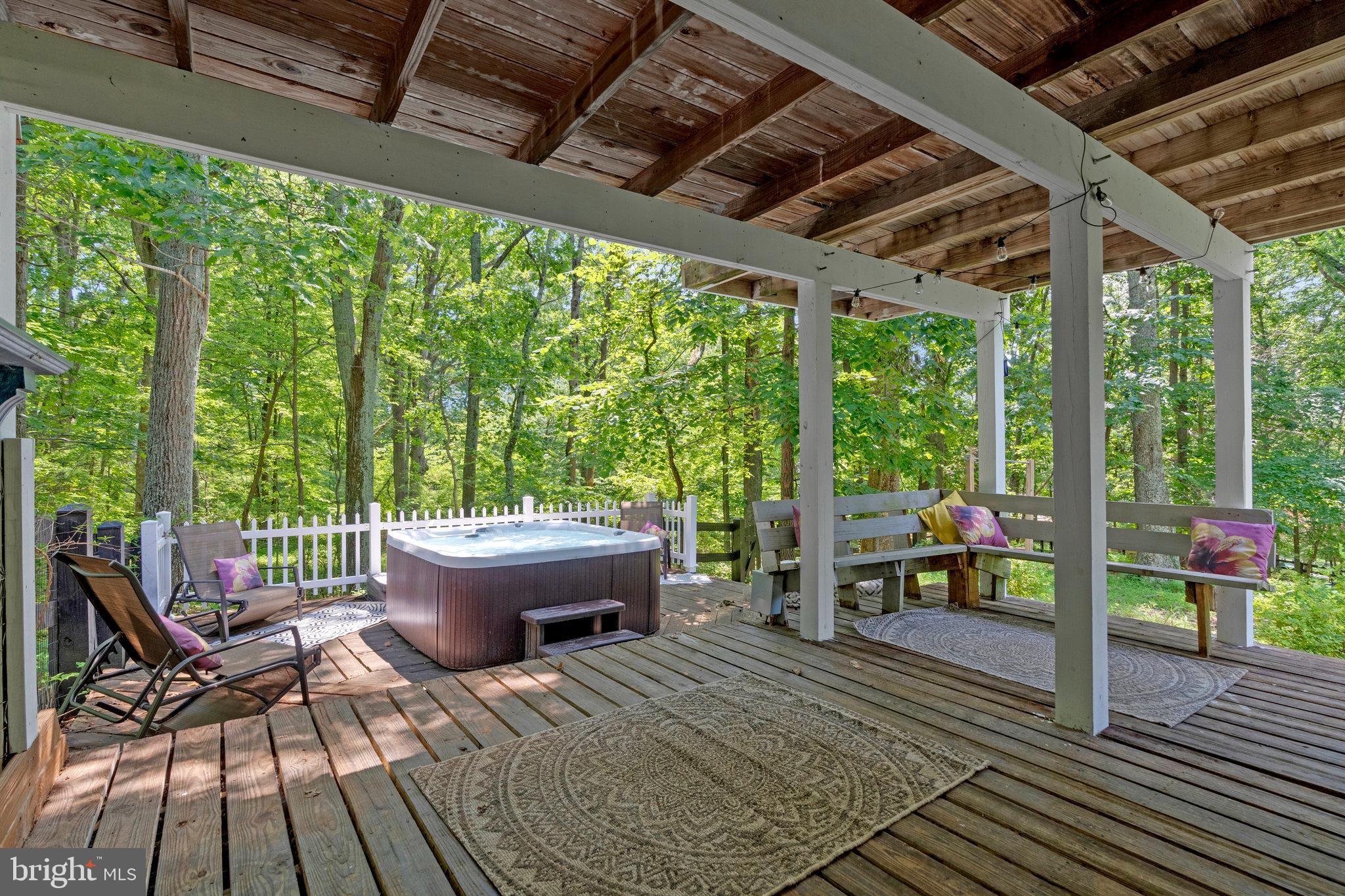 SCATTERED PINE - Residential